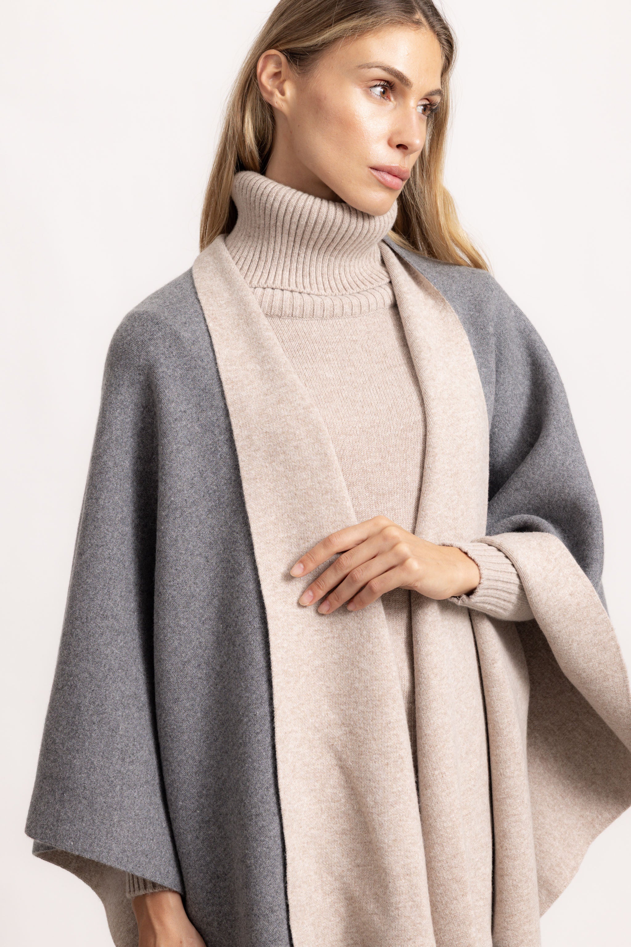 DIANA - Poncho double face (Grigio/Beige Medio)