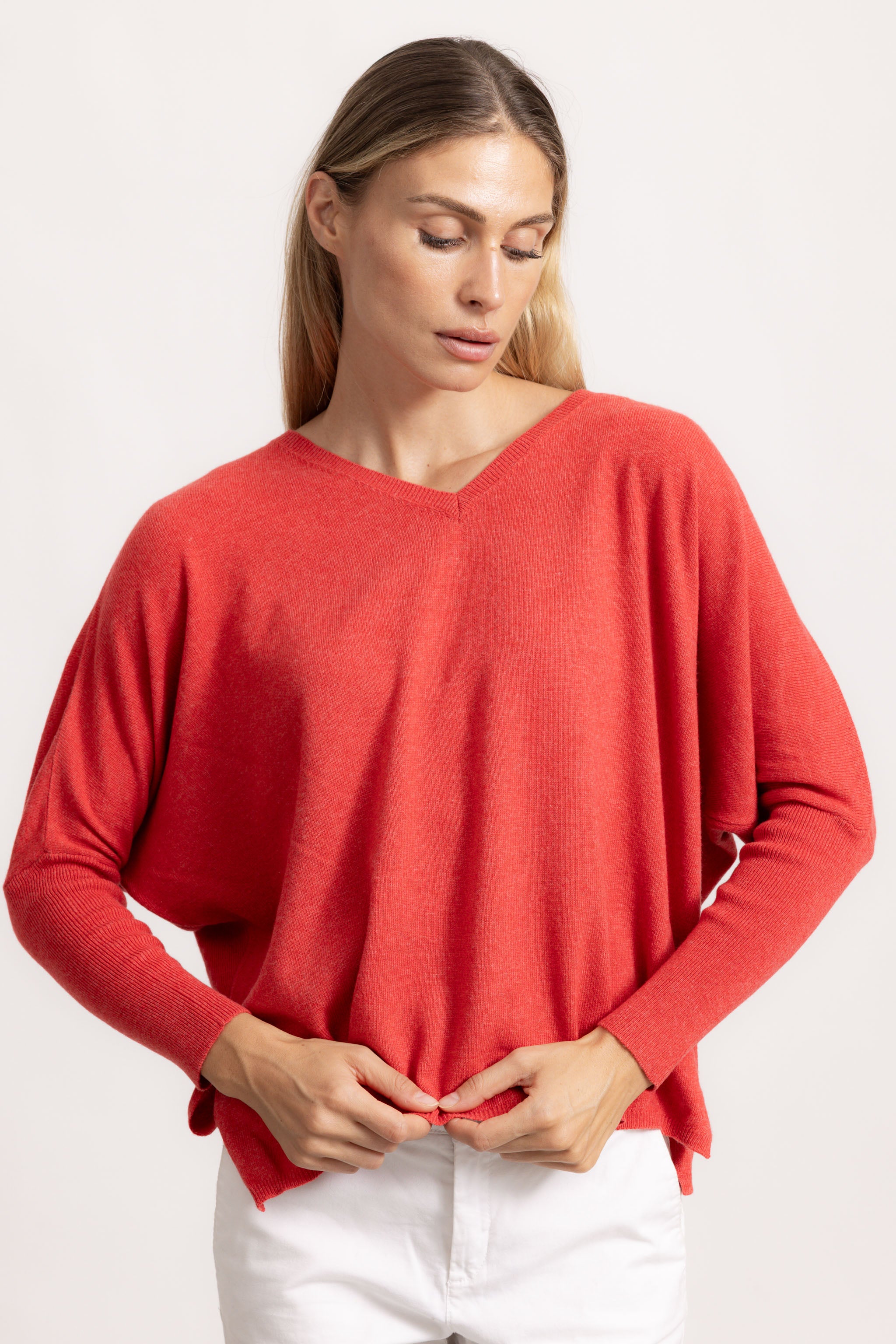 VITTORIA - Maglione con scollo v (Corallo)