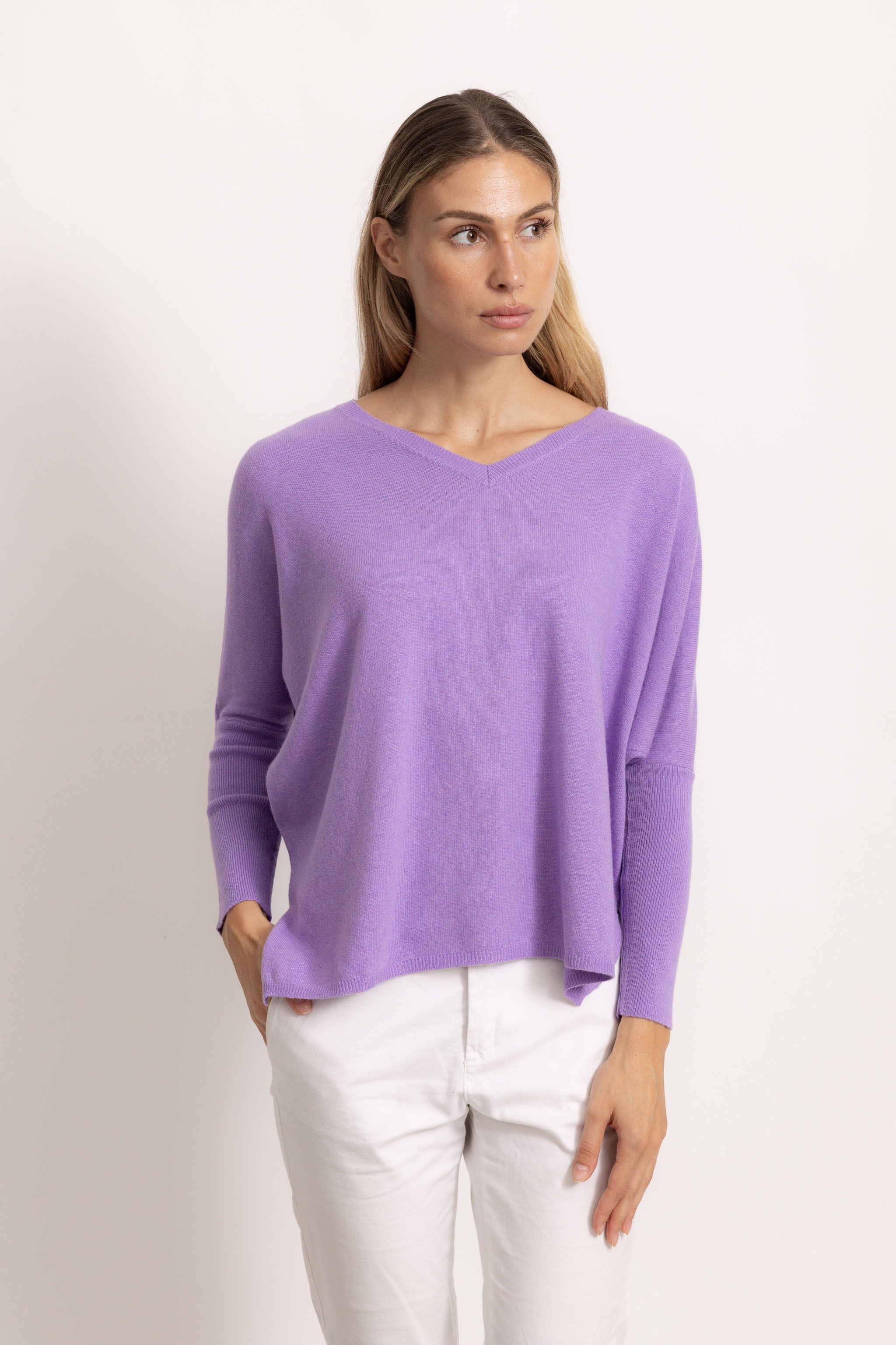 VITTORIA - Maglione con scollo v (Lilla)
