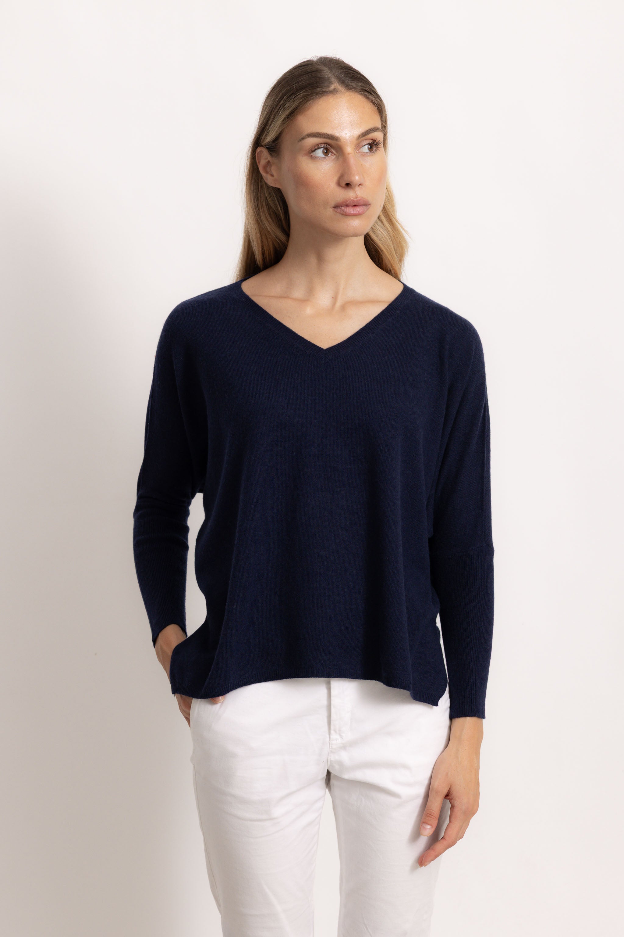 VITTORIA - Maglione con scollo v (Marine)