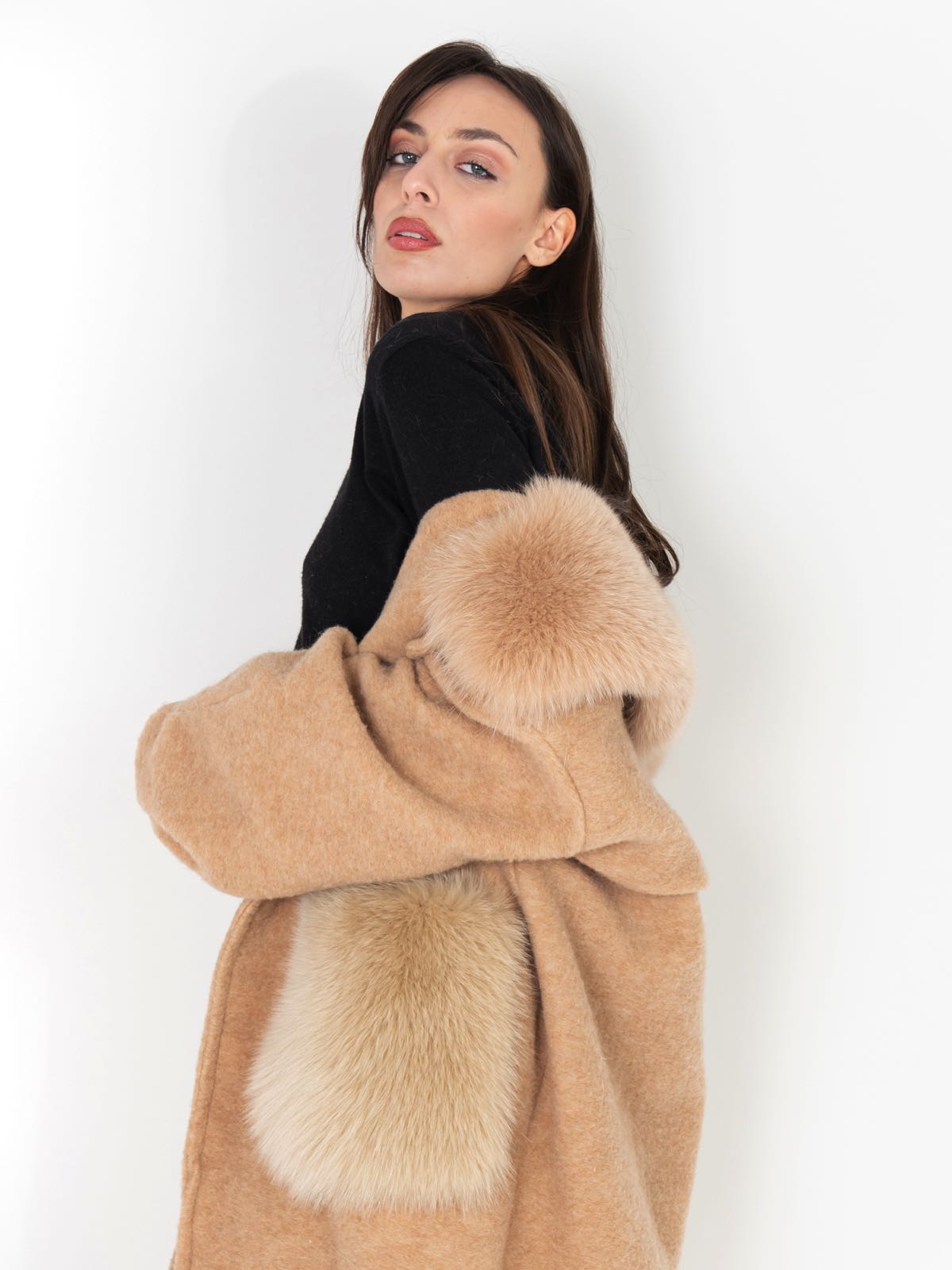 Cappottino Tasche E Collo In Volpe Cammello