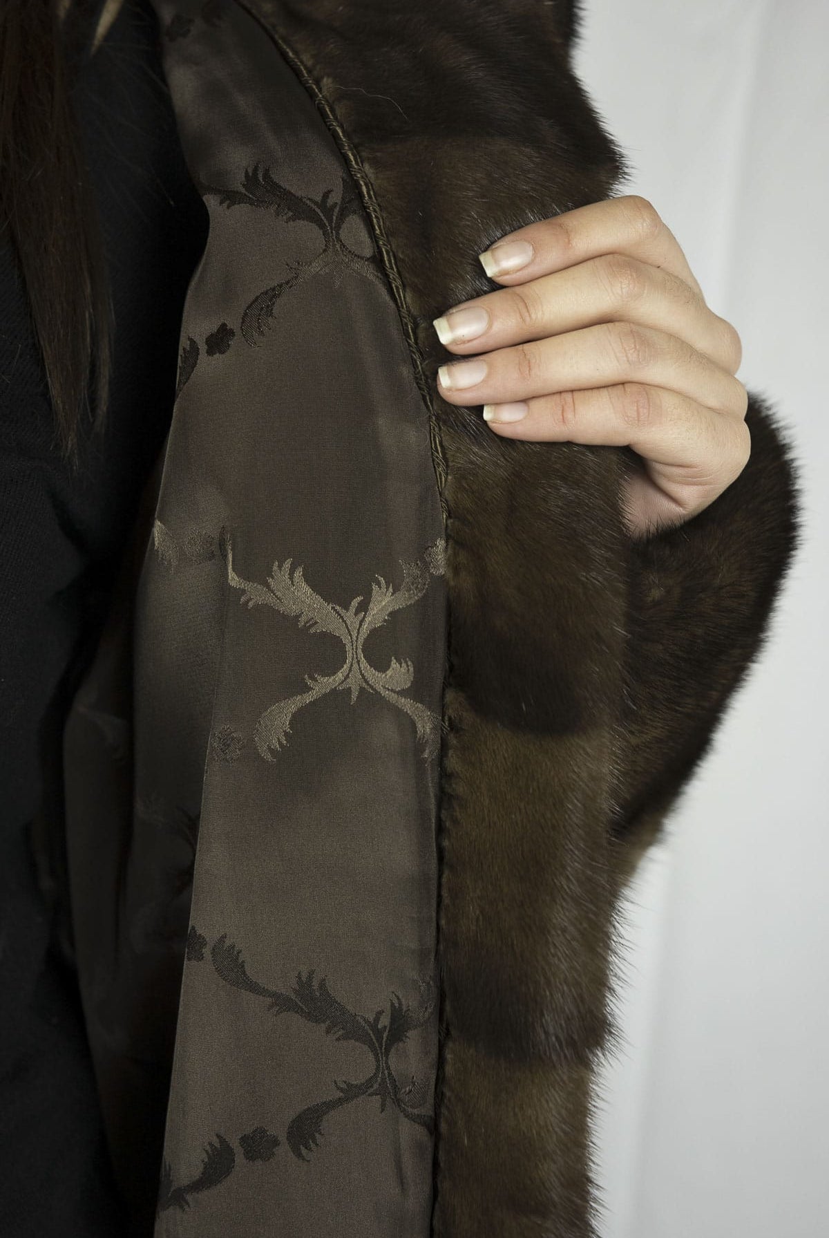 Cappotto di Visone con Cappuccio Marrone - Elisabettapanerai