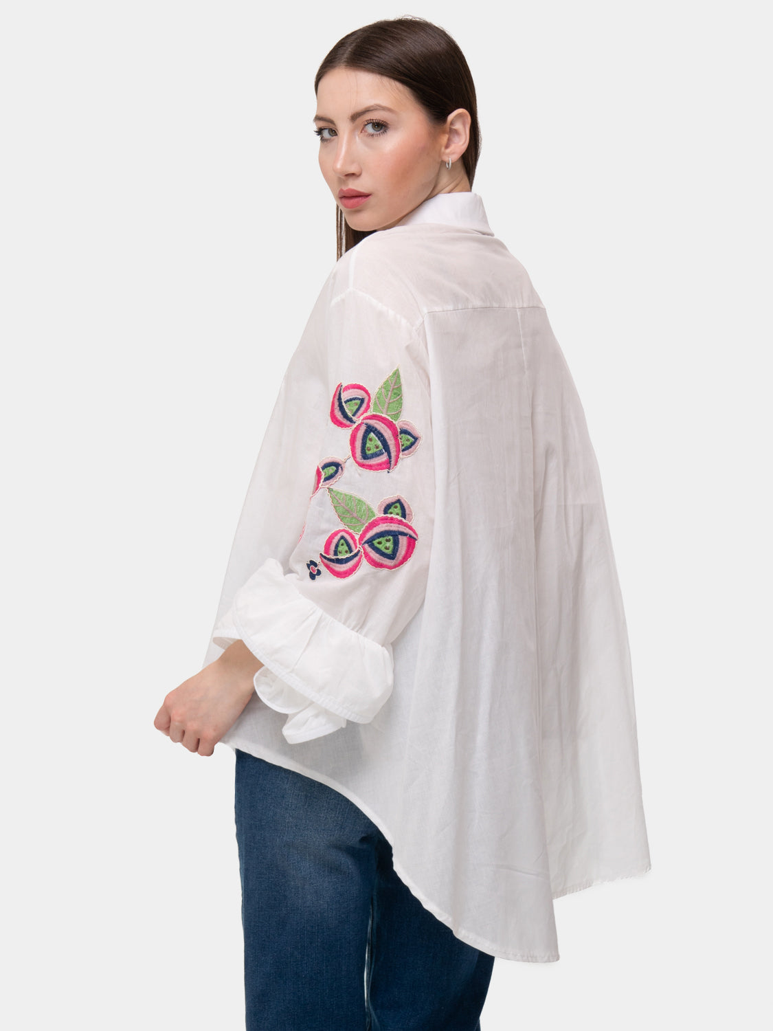 FLAMENCO shirt - Geometric roses on the arm - Pink, blue and green on white