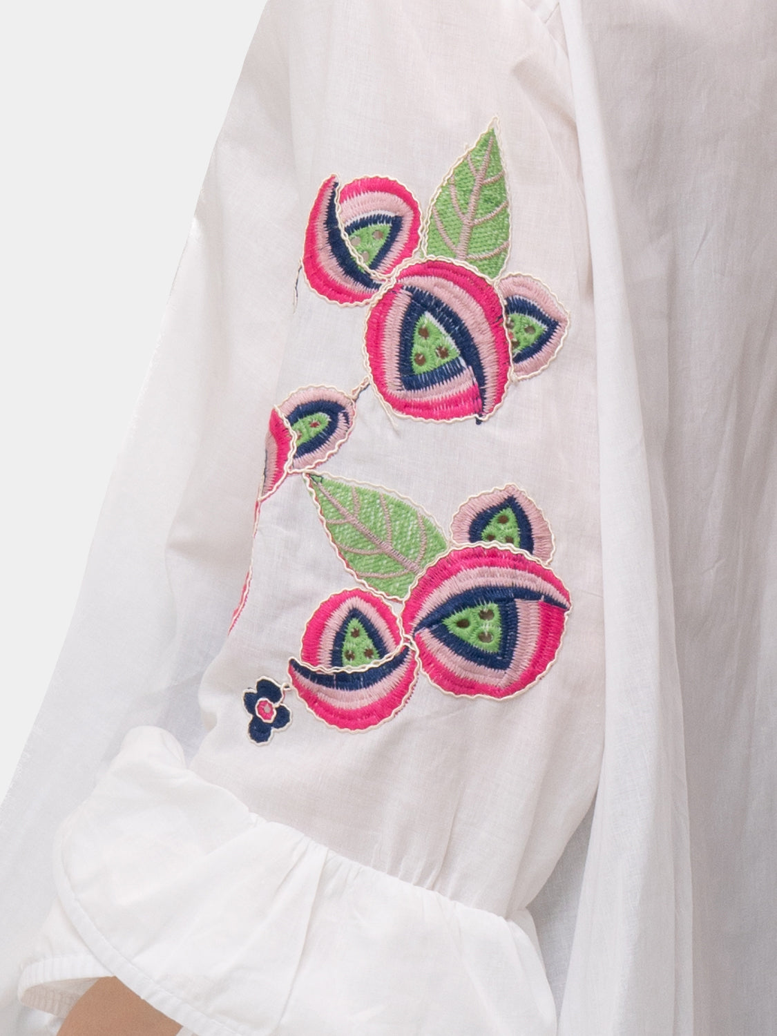 FLAMENCO shirt - Geometric roses on the arm - Pink, blue and green on white