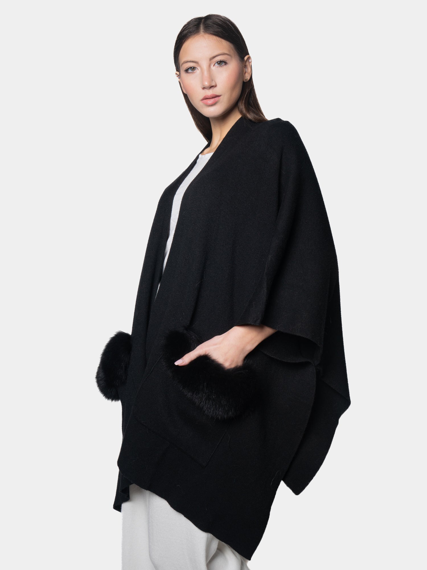 CANNES - Kimono with fur on the pockets Black