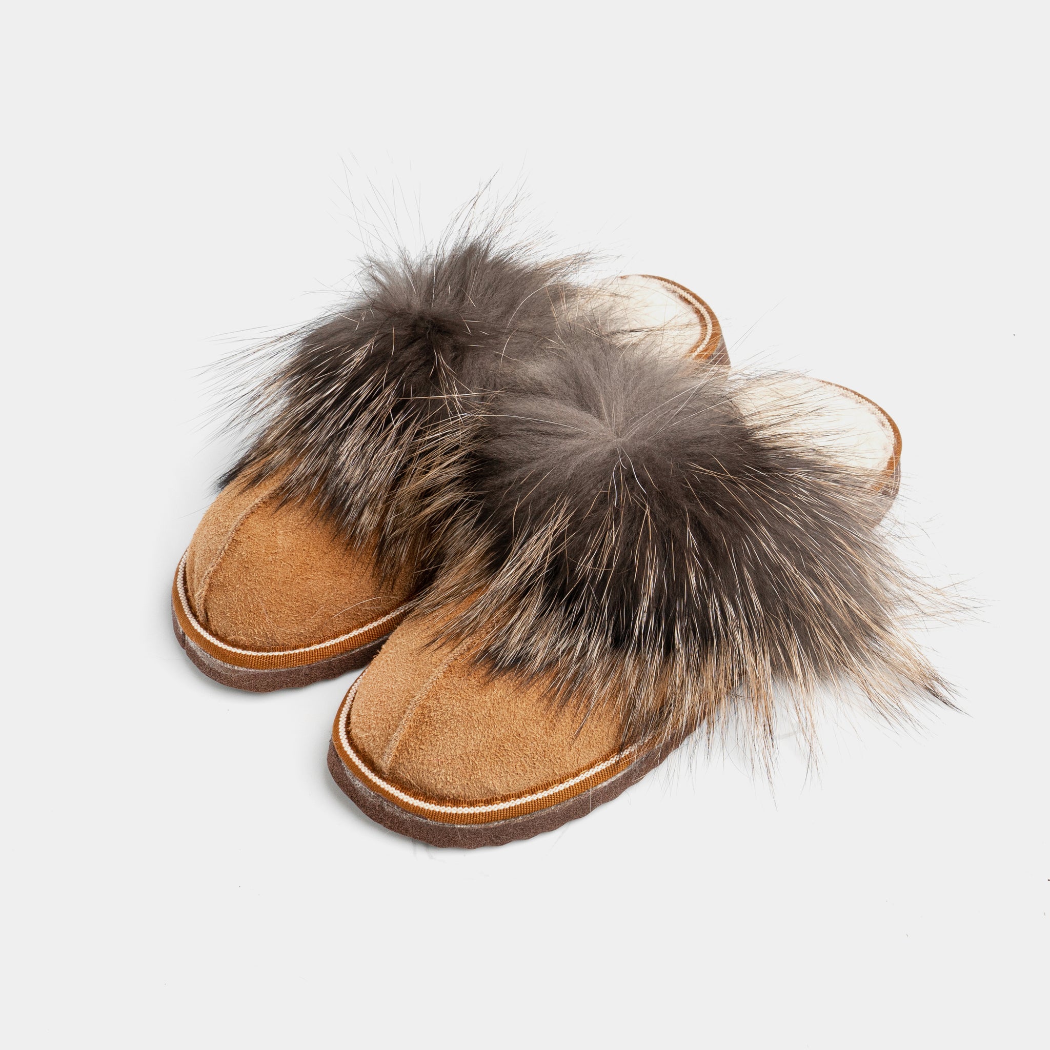 Cervinia - Closed suede slipper with Sheepskin and Camel Fox