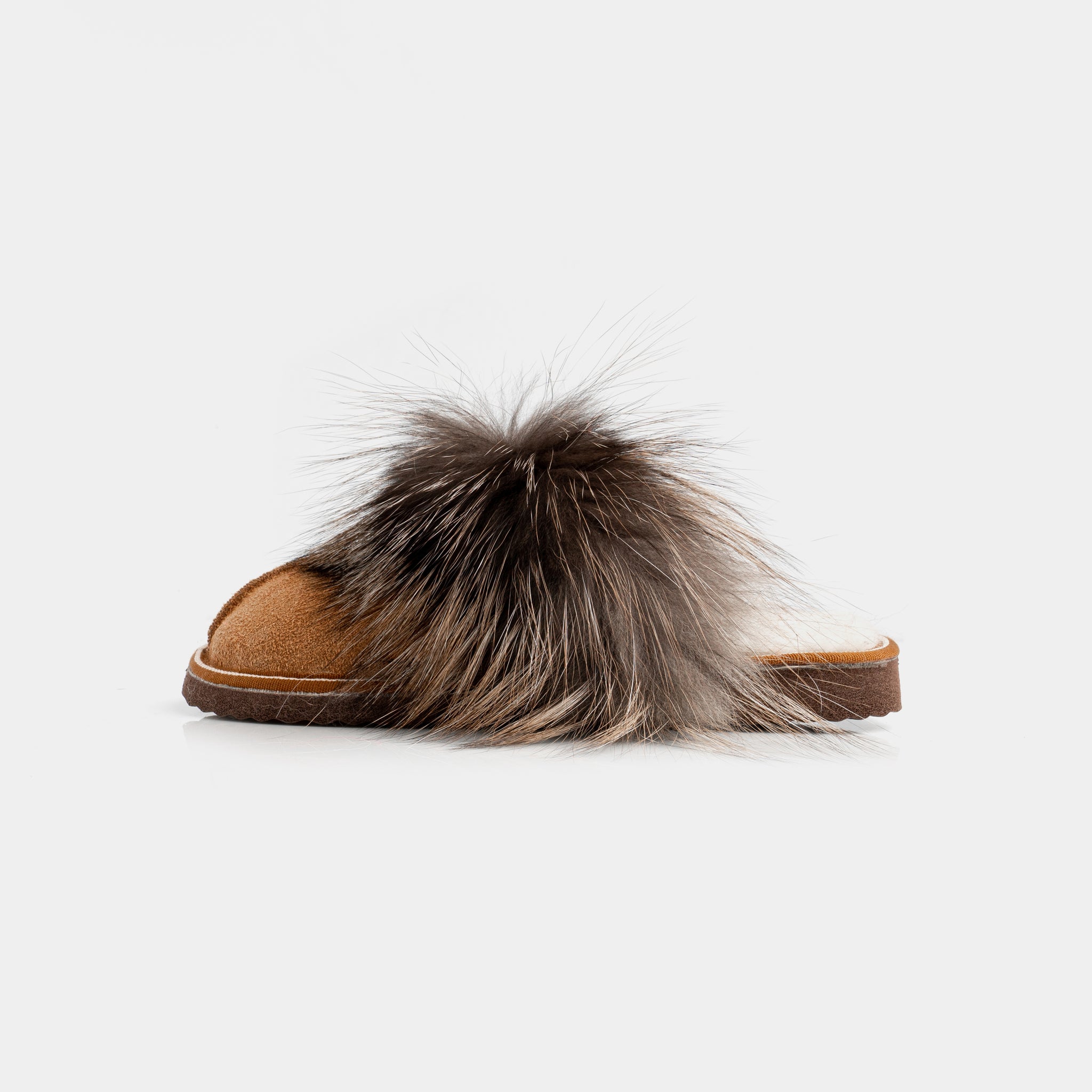 Cervinia - Closed suede slipper with Sheepskin and Camel Fox