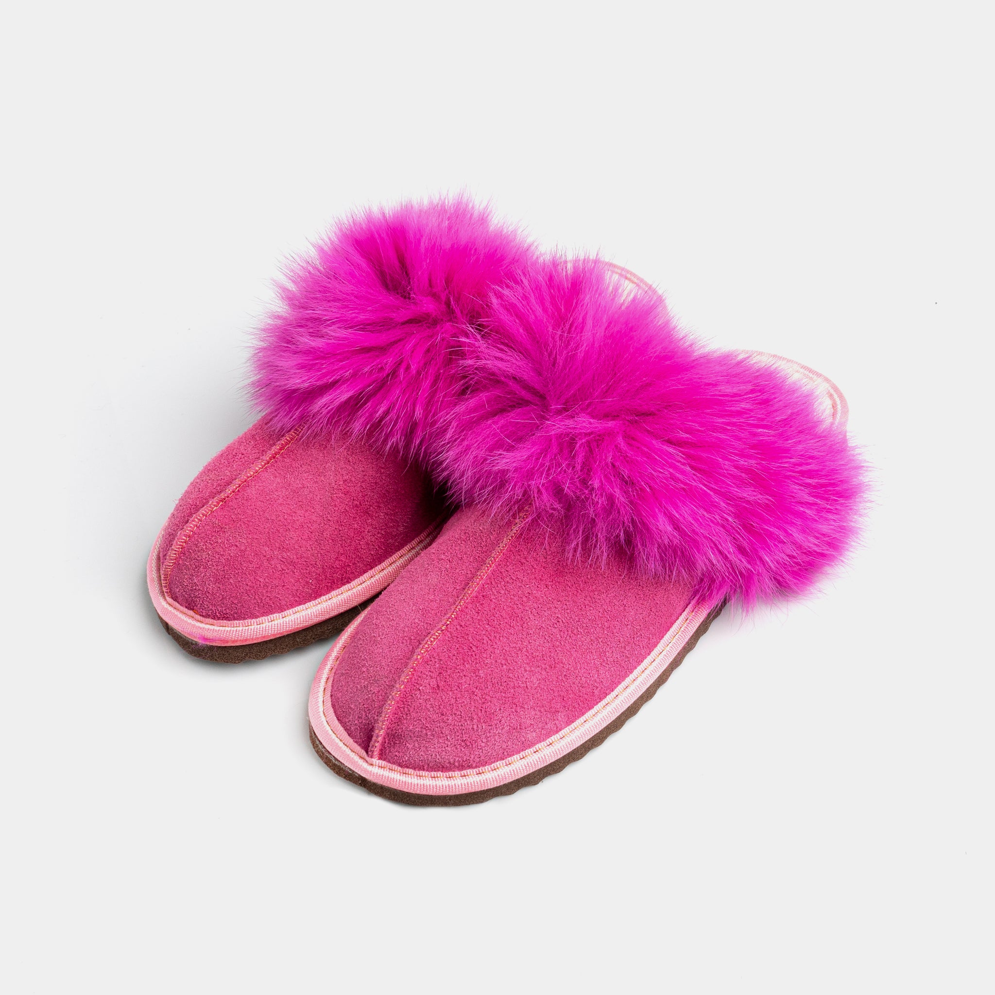 Cervinia - Closed suede slipper with Fuchsia Sheepskin and Fox