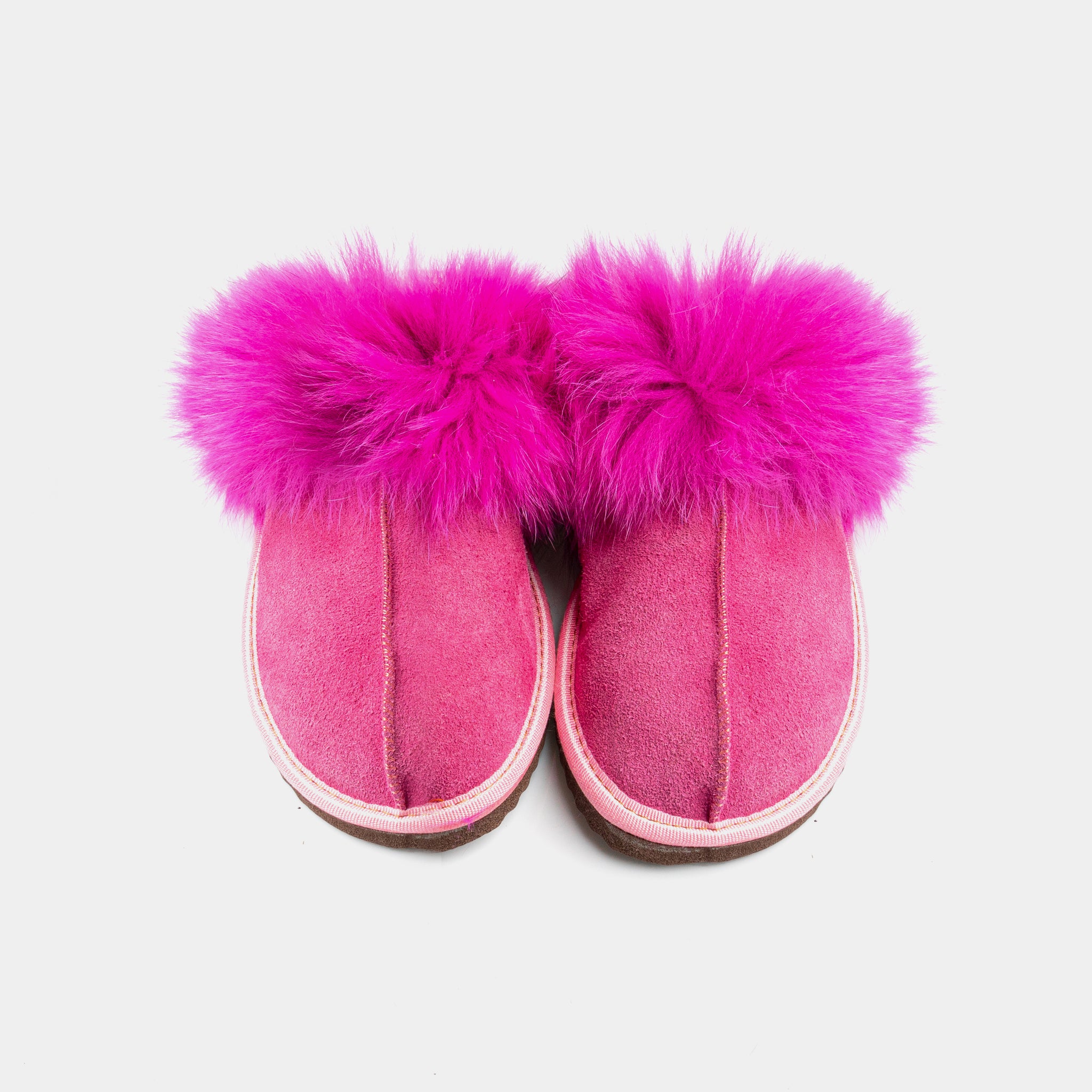 Cervinia - Closed suede slipper with Fuchsia Sheepskin and Fox