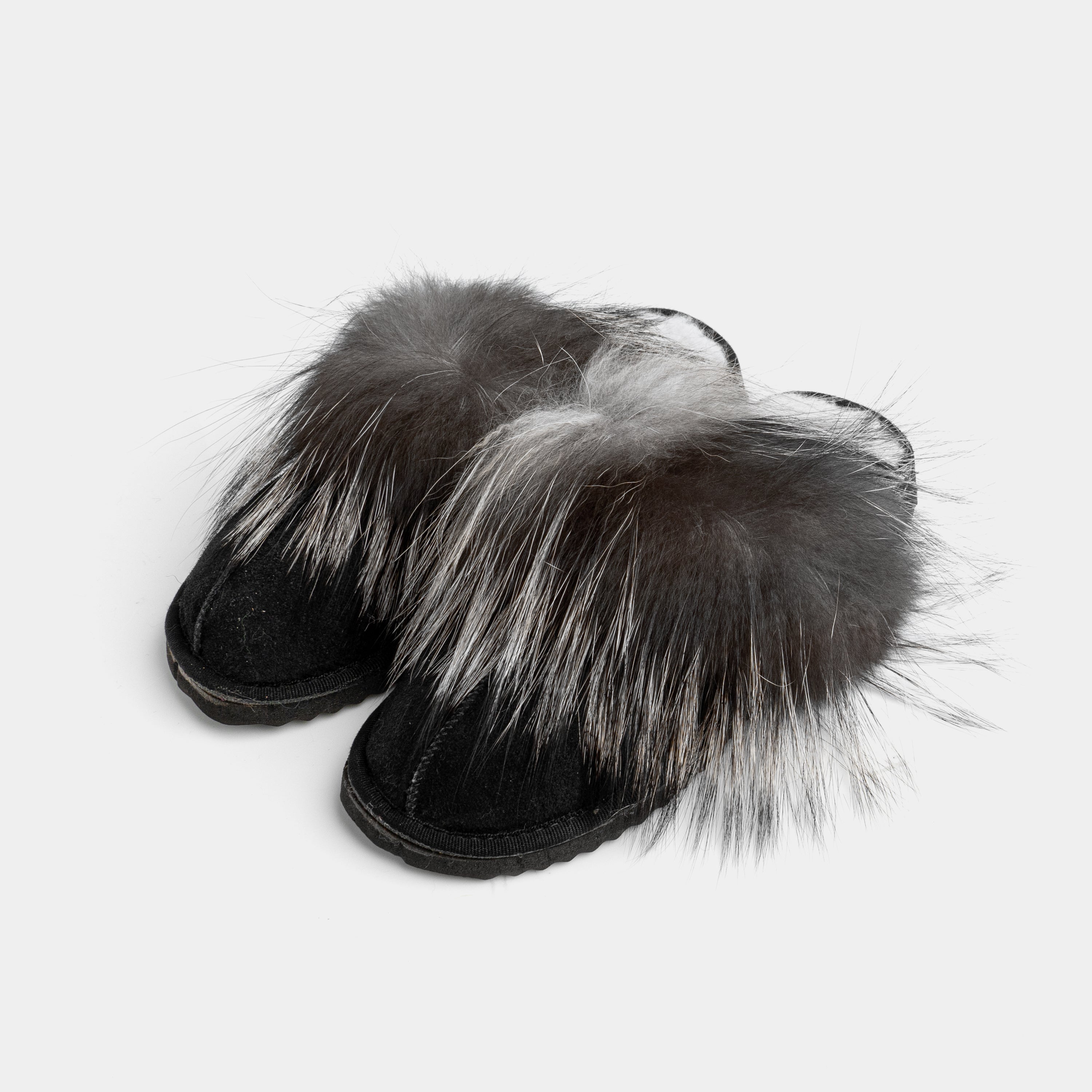 Cervinia - Closed suede slipper with Sheepskin and Black Fox