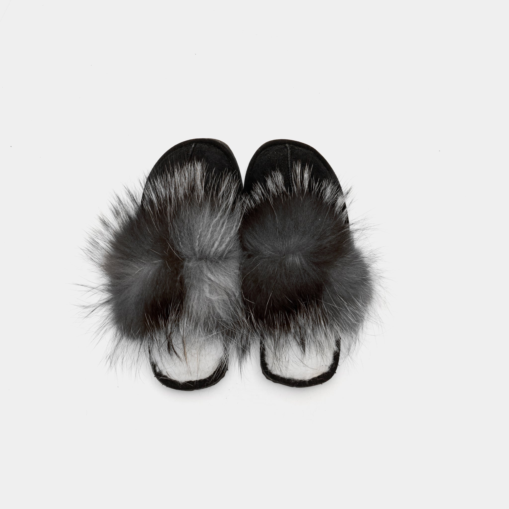 Cervinia - Closed suede slipper with Sheepskin and Black Fox