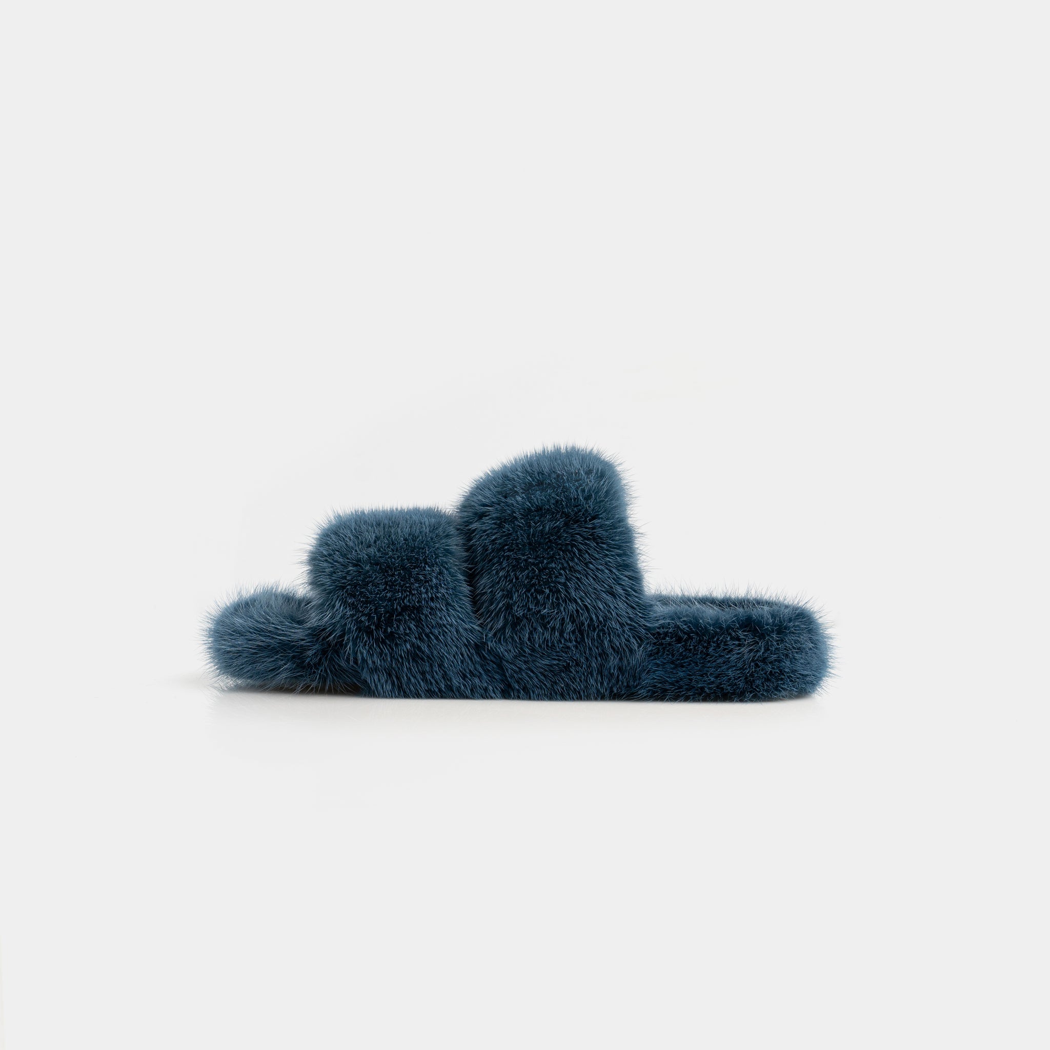 CORTINA - Double band slipper with Ocean Blue Mink Fur