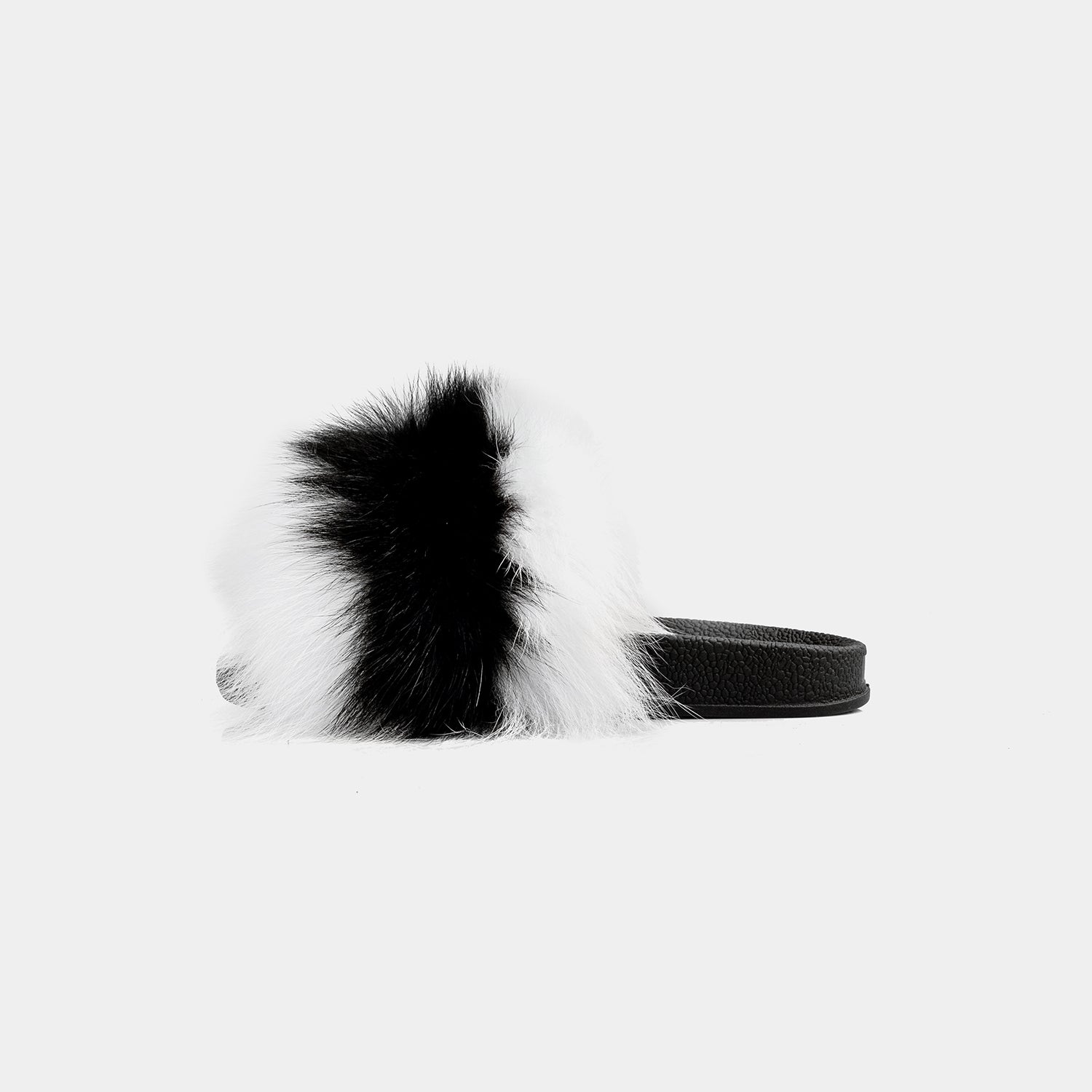 St. Moritz - Black & White Fox Fur Slipper