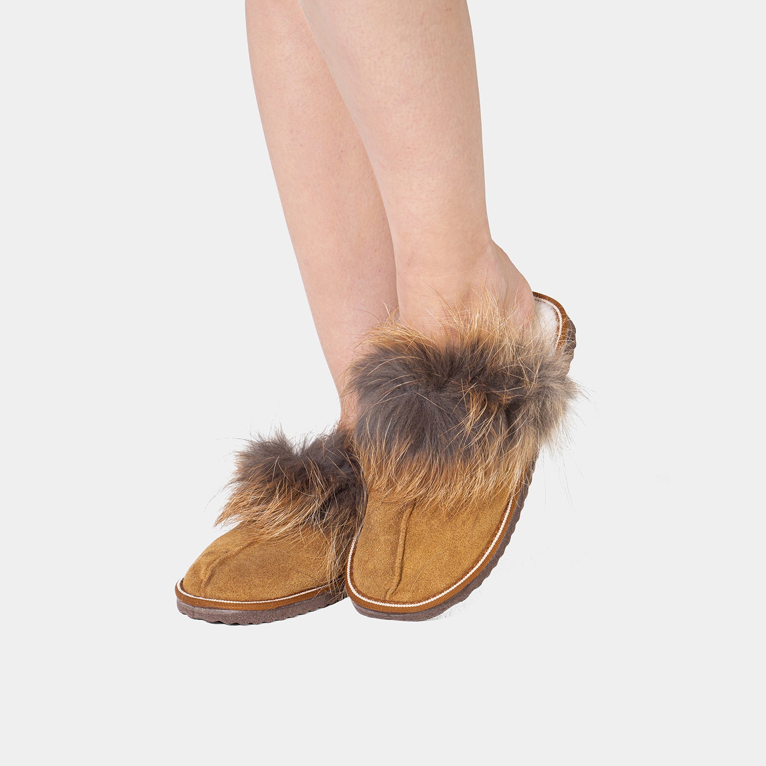 Cervinia - Closed suede slipper with Sheepskin and Camel Fox