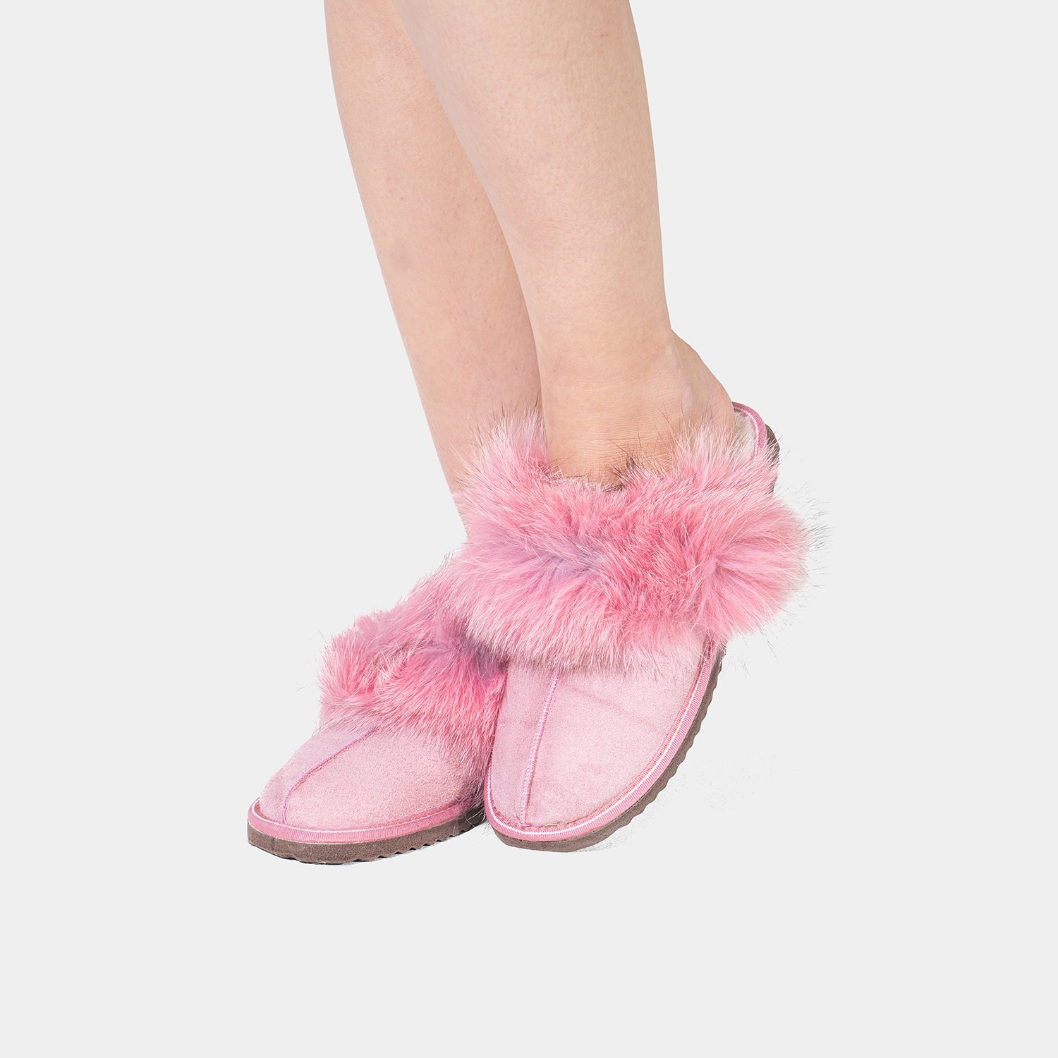 Cervinia - Closed suede slipper with Sheepskin and Pink Fox