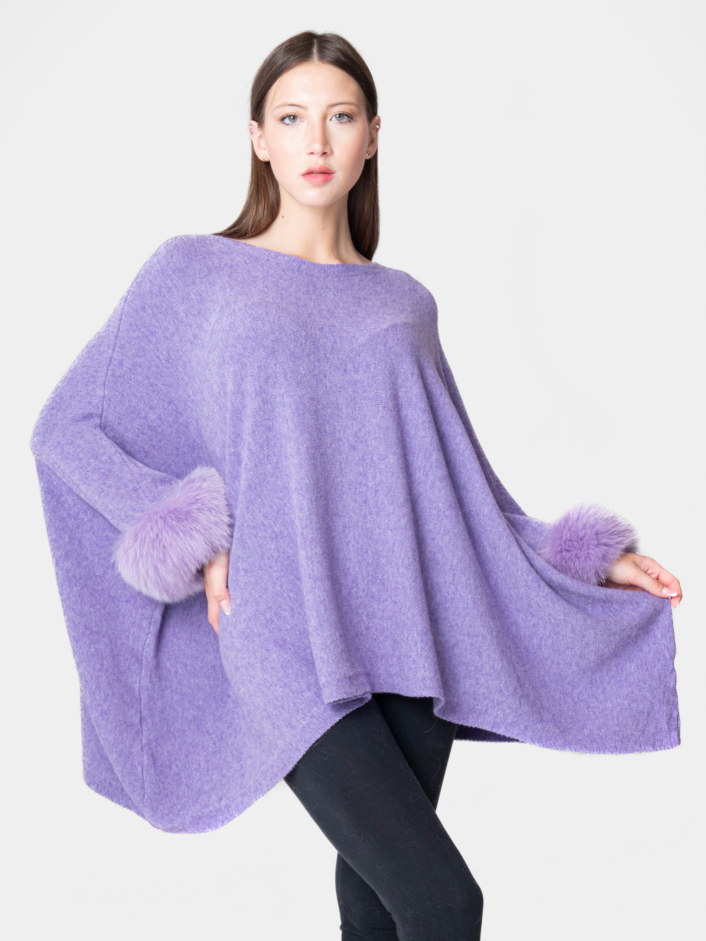 London - Poncho with fur on the cuffs Lavender