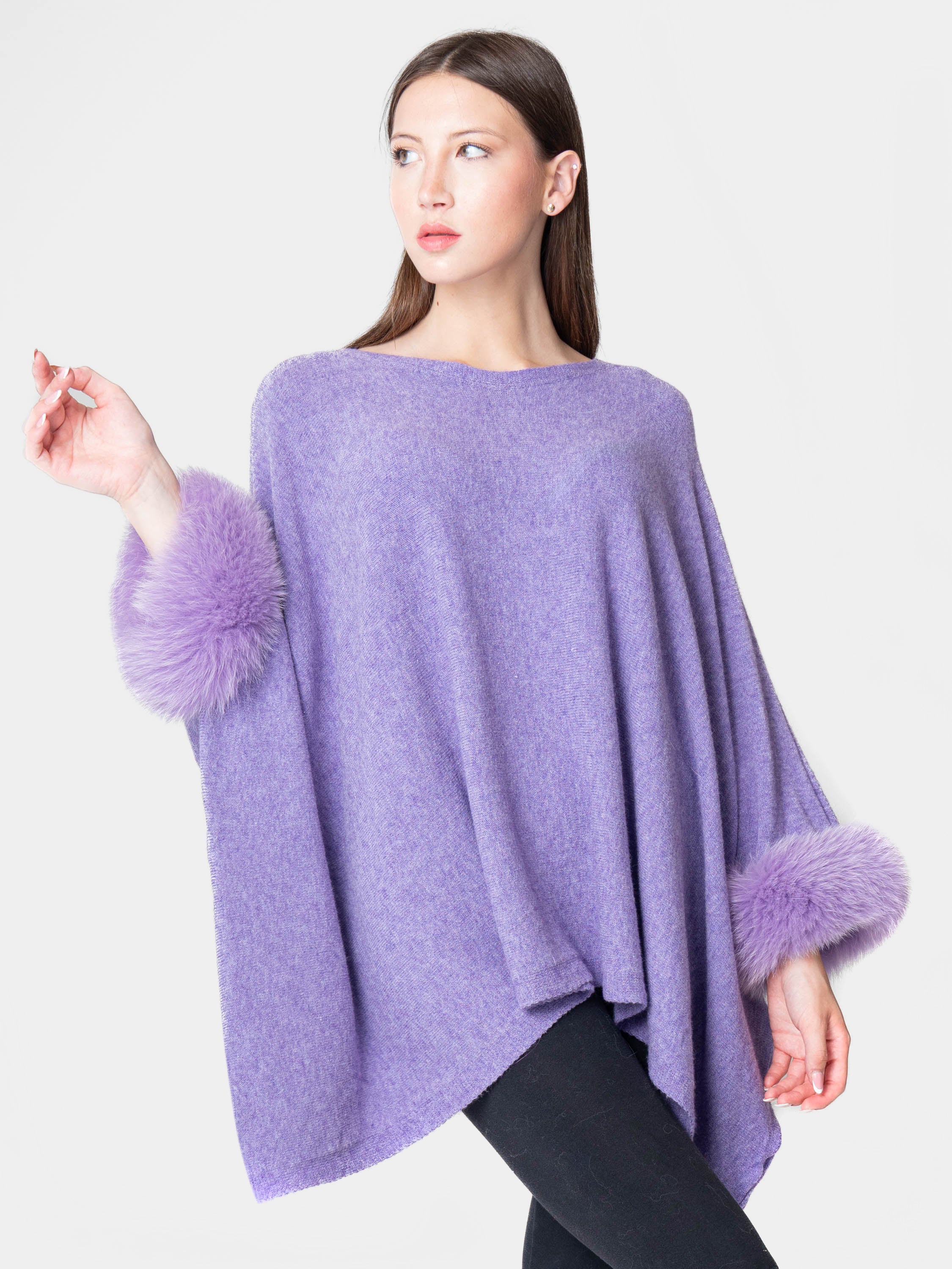 London - Poncho with fur on the cuffs Lavender