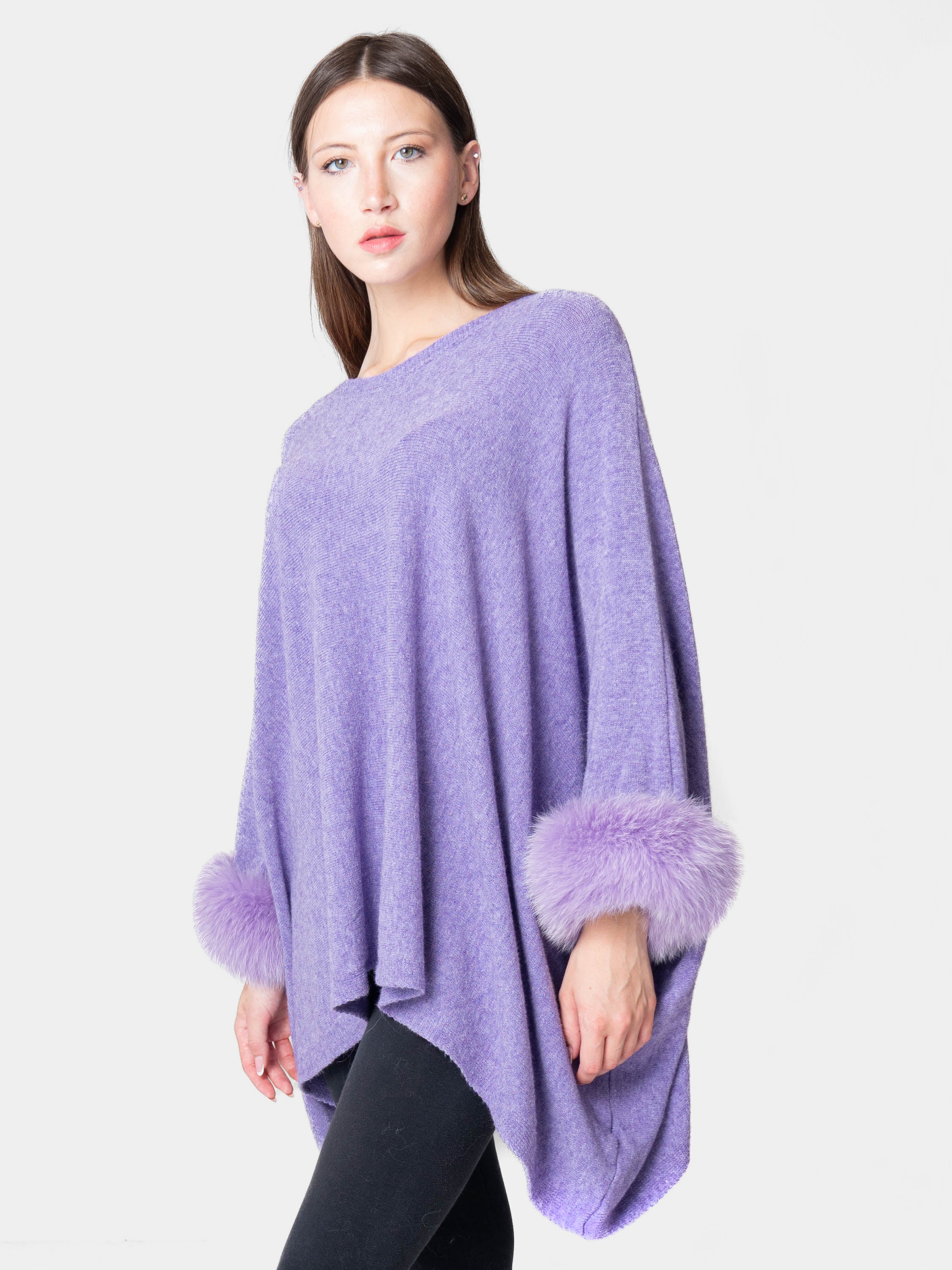 London - Poncho with fur on the cuffs Lavender