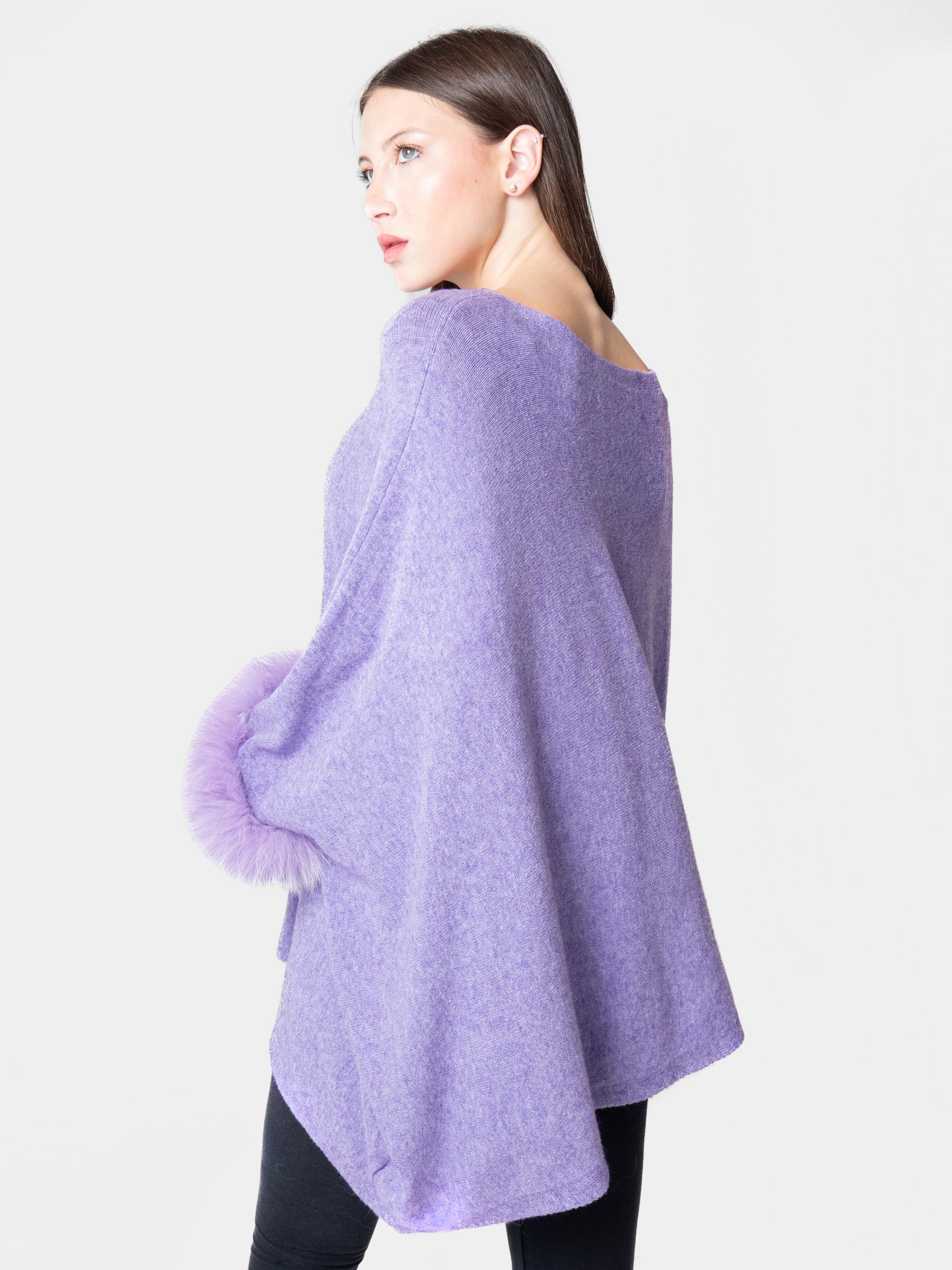 London - Poncho with fur on the cuffs Lavender