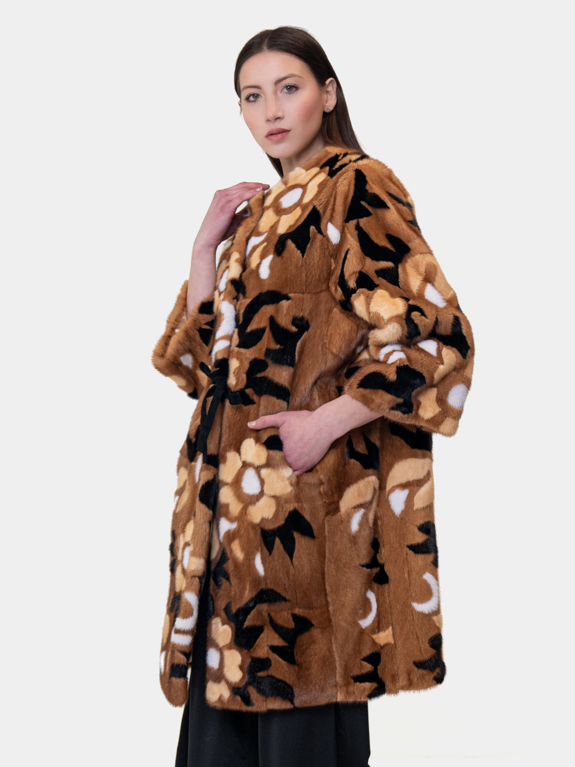 Cappotto in Pelliccia in Visone con Intarsi  - Modello Kimono