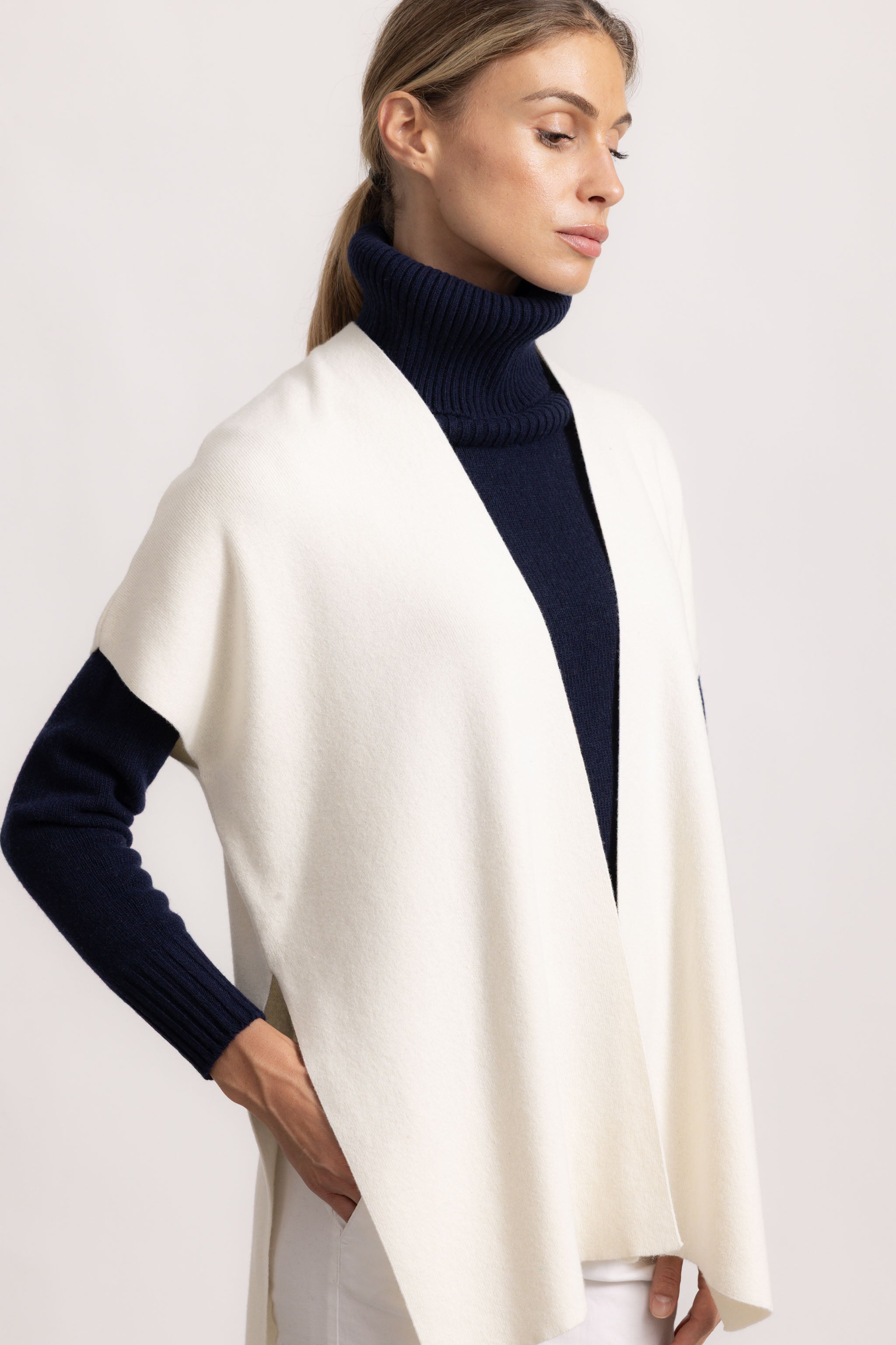 CATERINA - Poncho gilet (Avorio)