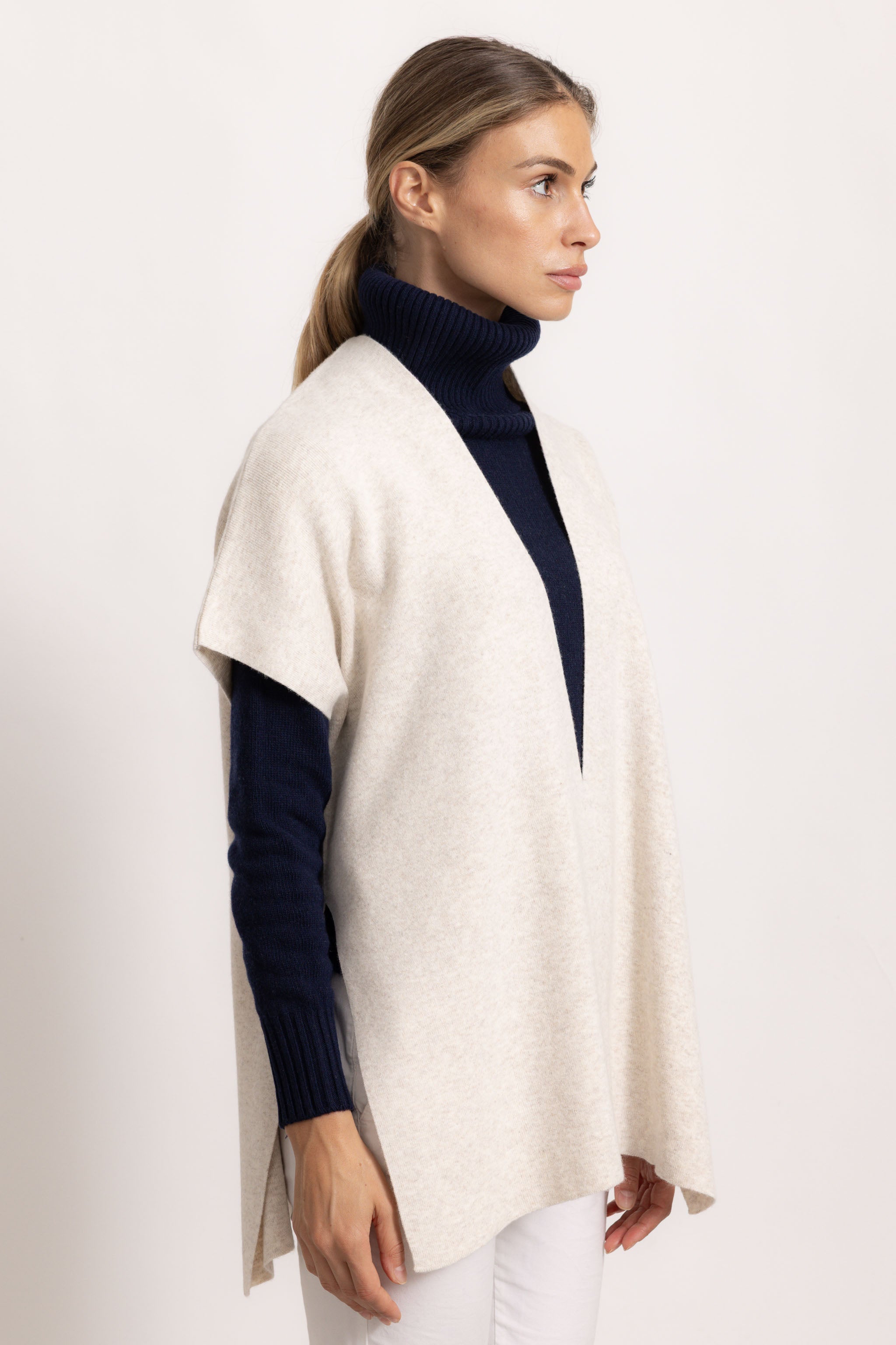 CATERINA - Poncho gilet (Beige Chiaro)