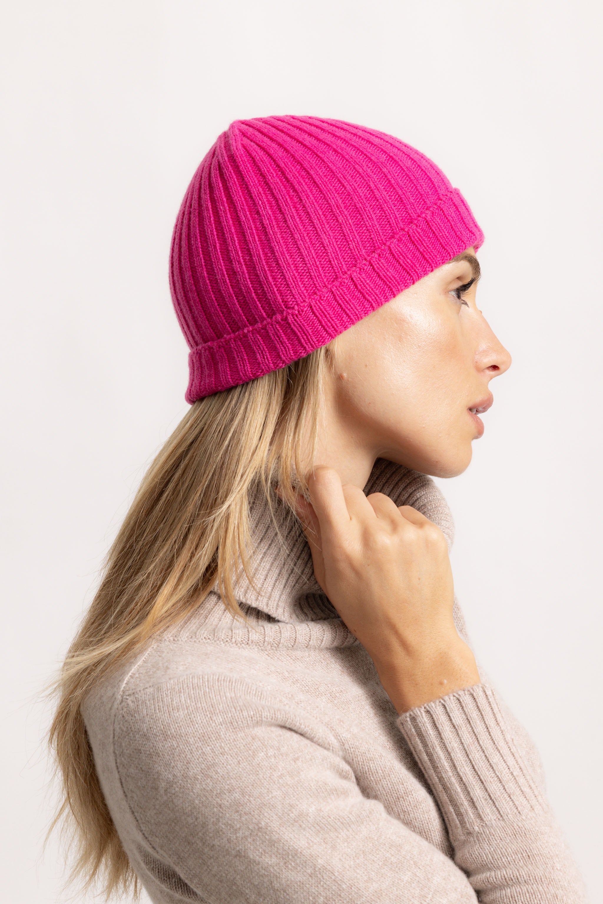 COSTANZA - Cappello a coste (Fucsia)