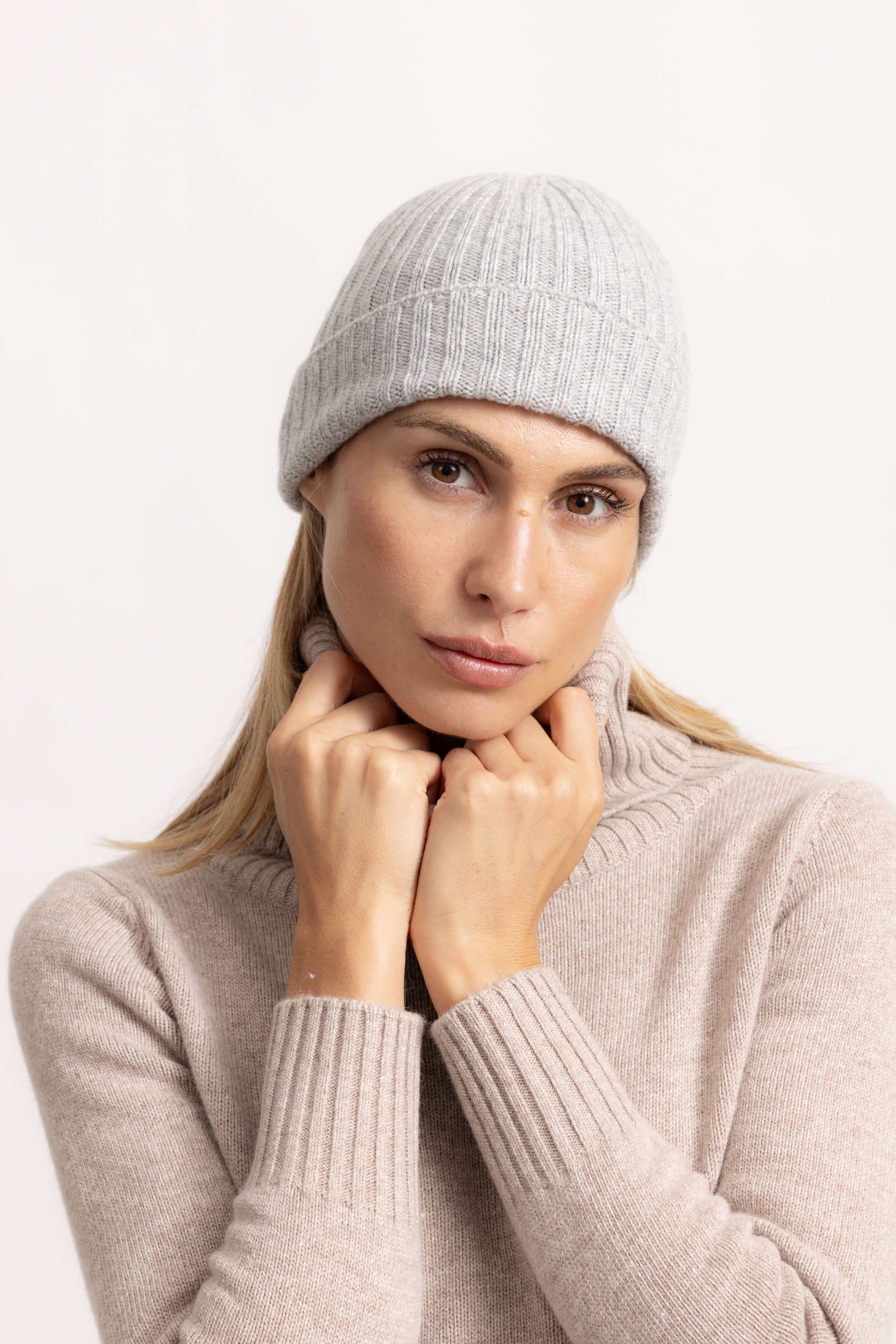 COSTANZA - Cappello a coste (Grigio Medio)