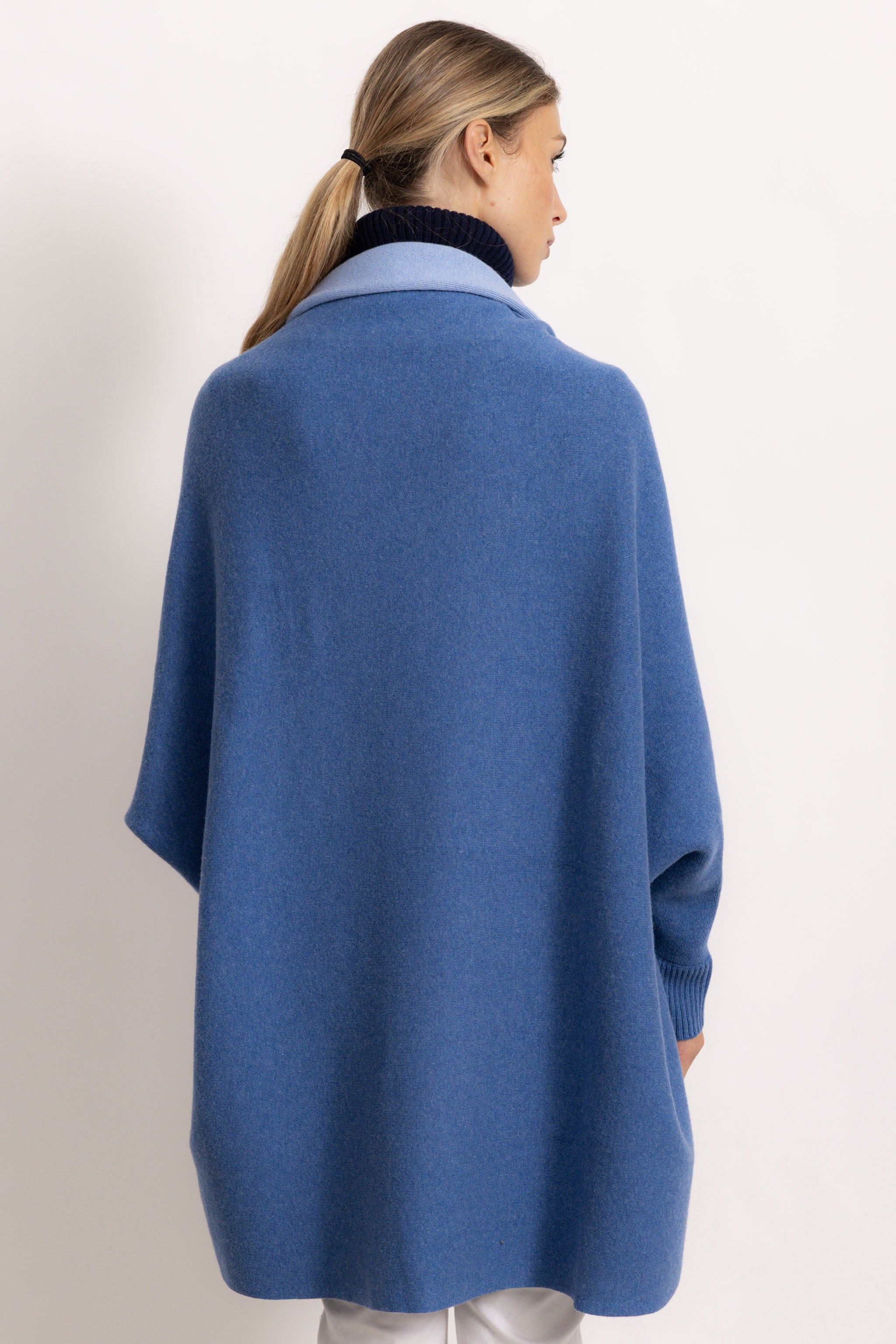 GINEVRA - Poncho con maniche (Jeans/Polvere)