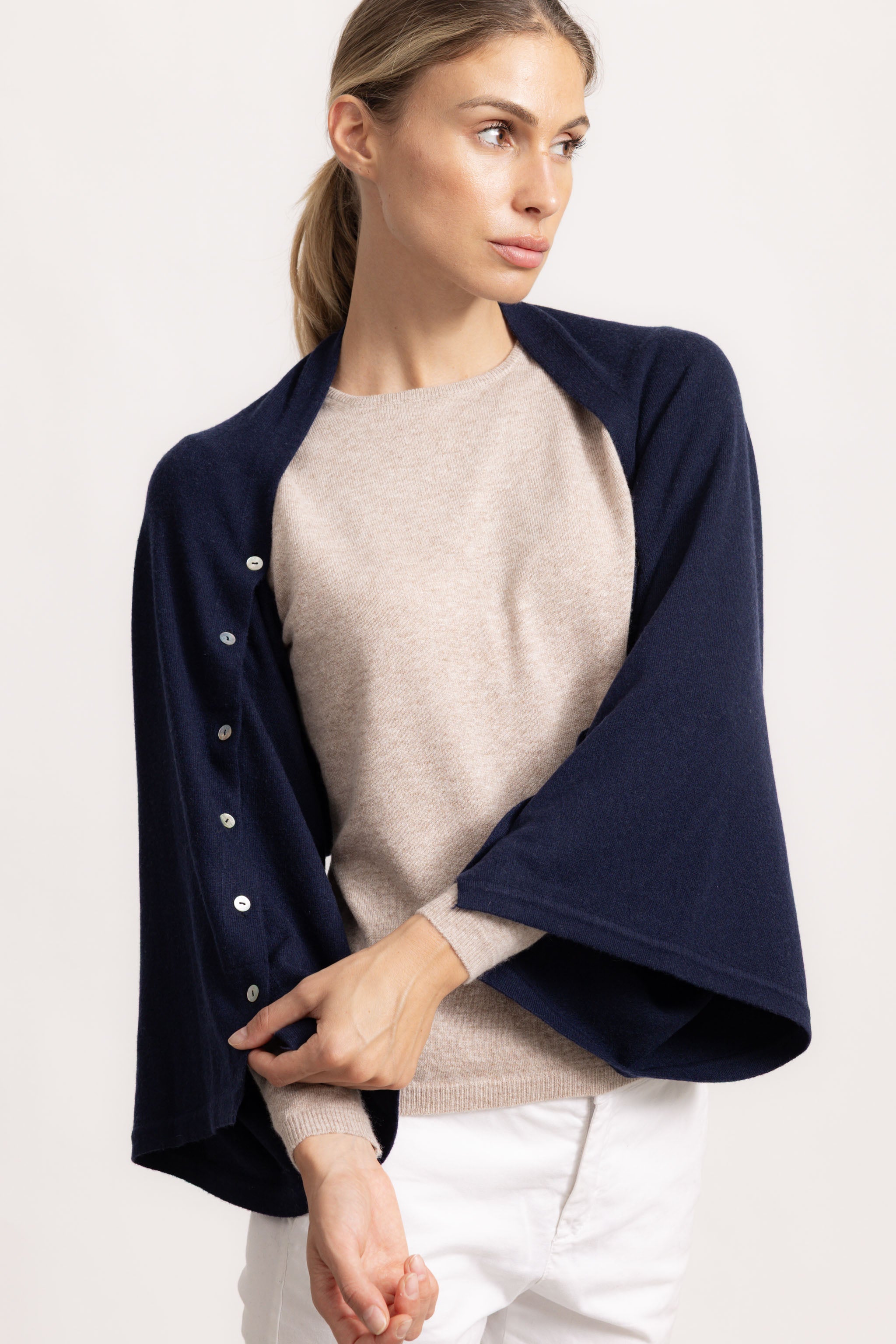LAVINIA - Poncho con bottoni (Blu Navy)