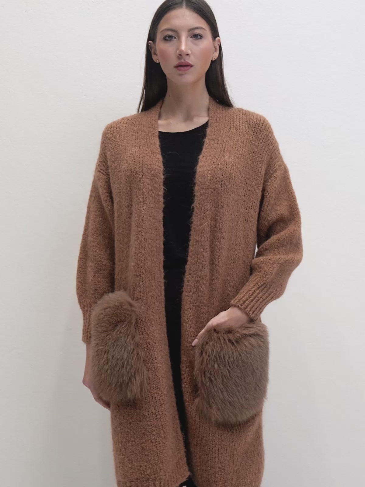 CARDIGAN - pockets in beige fox fur