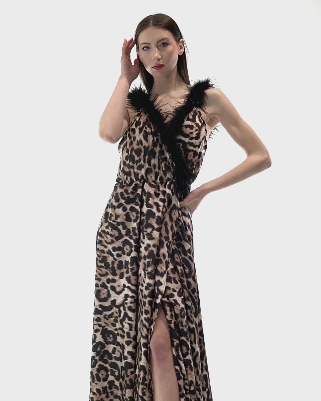 PIETRASANTA - Vestido con plumas en el escote - Animal print