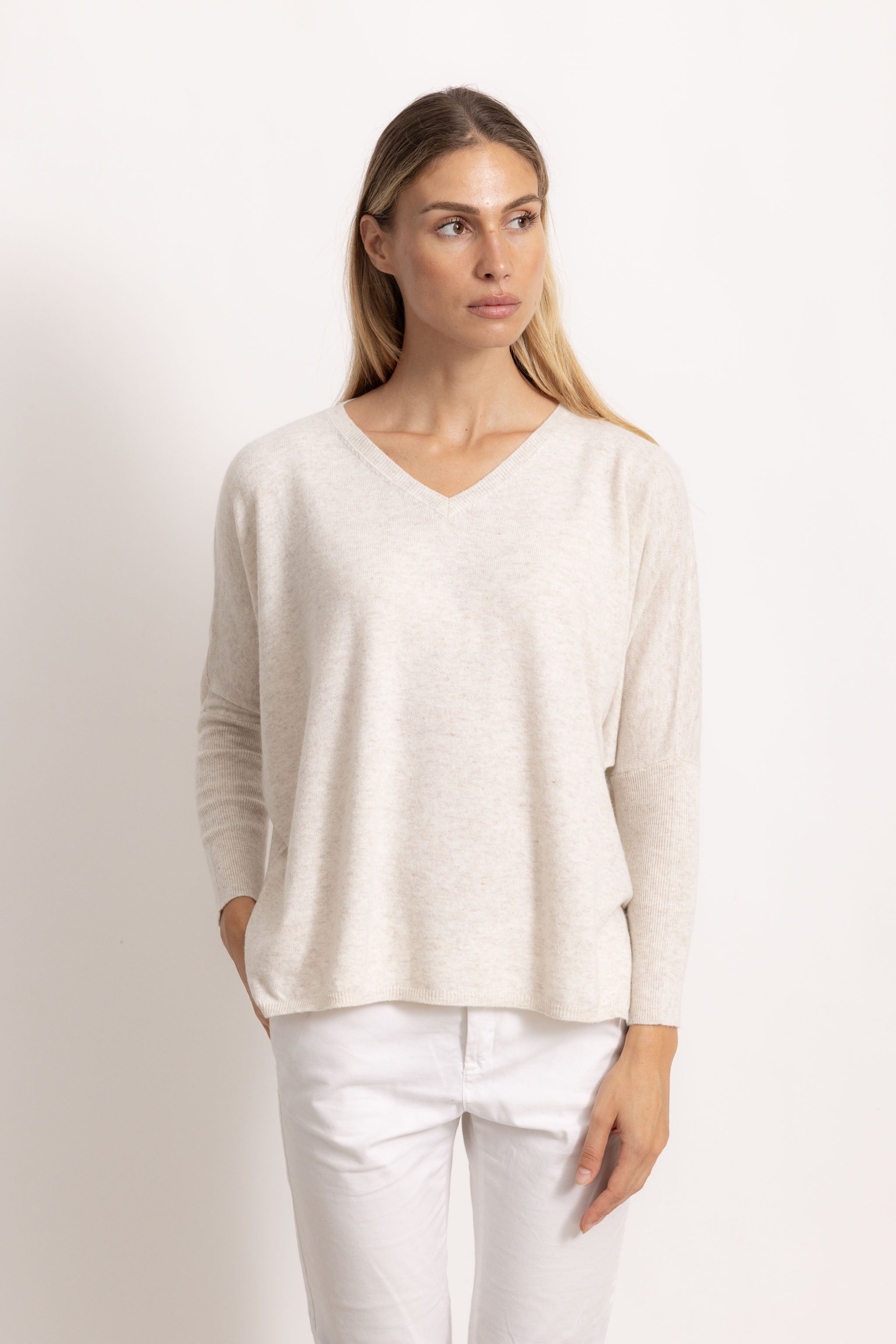 VITTORIA - Maglione con scollo v (Beige Medio)