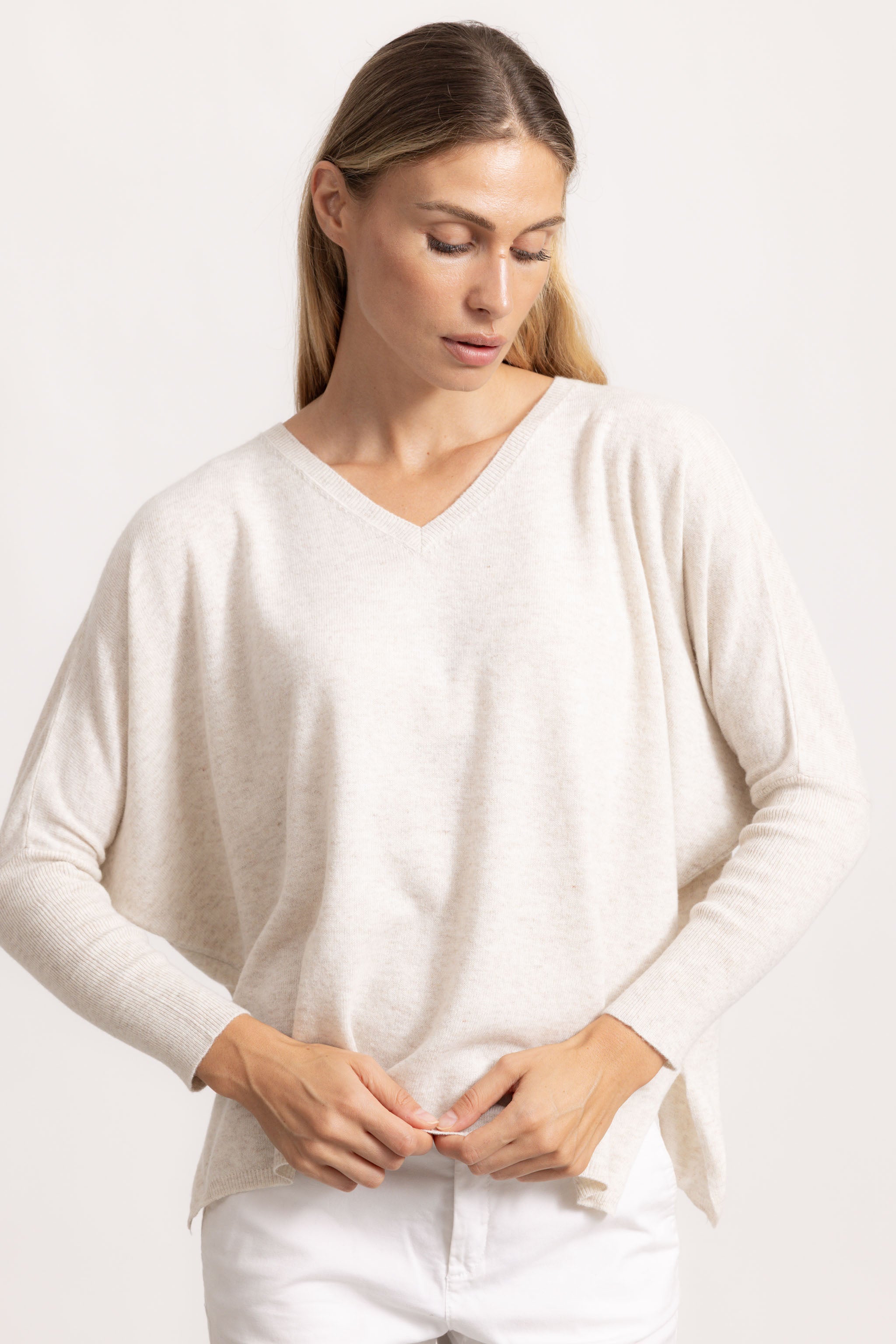 VITTORIA - Maglione con scollo v (Beige Medio)