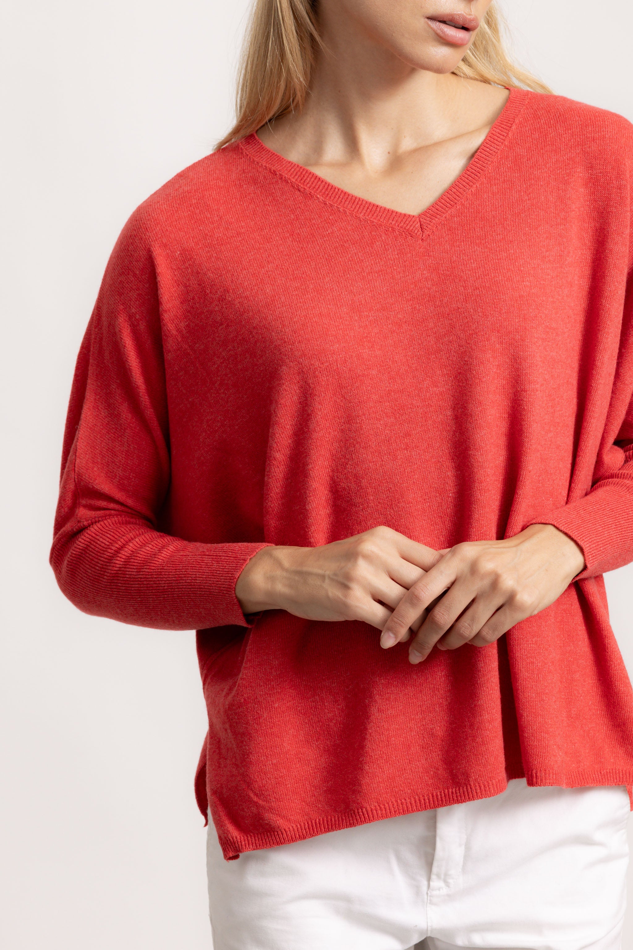 VITTORIA - Maglione con scollo v (Corallo)