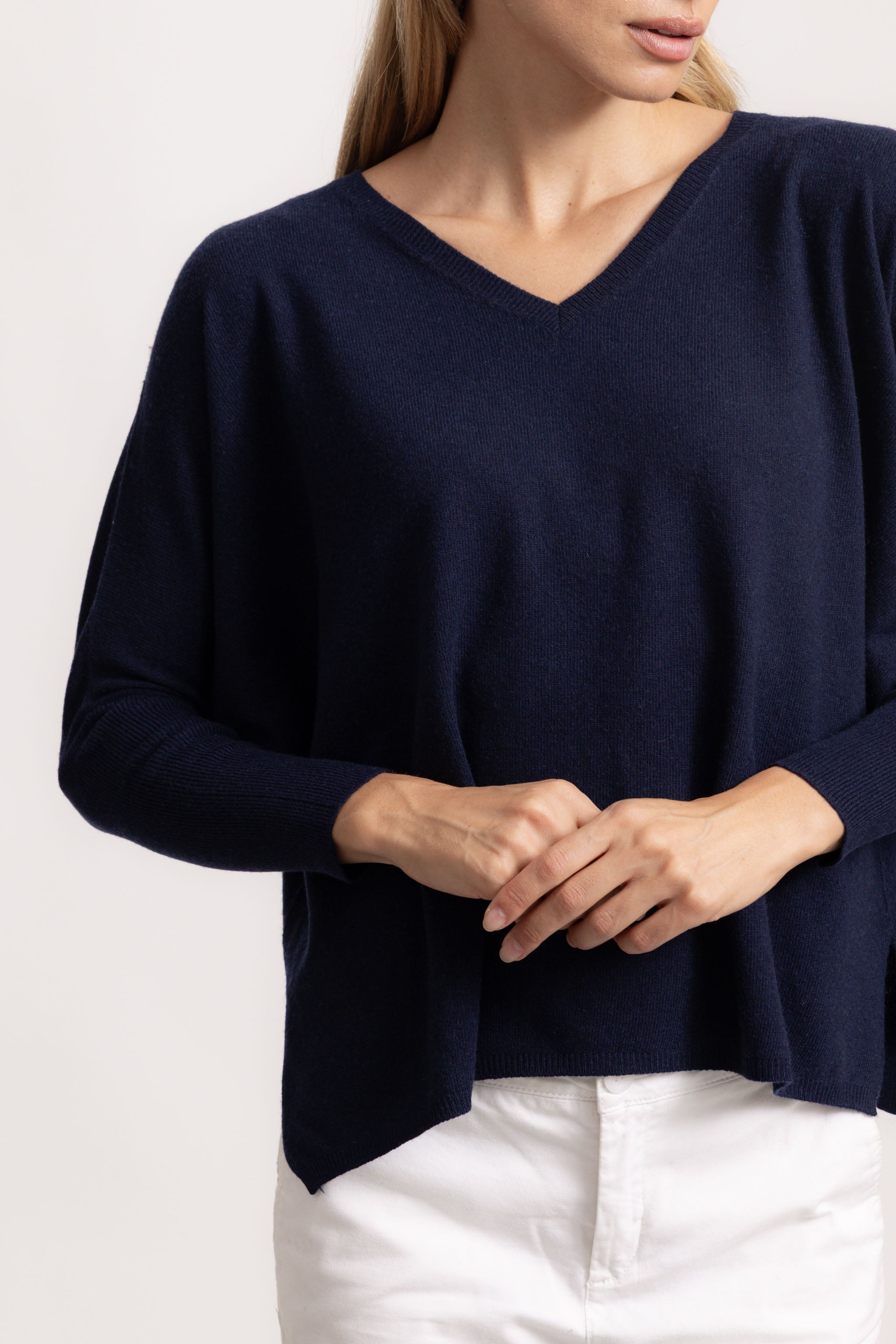 VITTORIA - Maglione con scollo v (Marine)