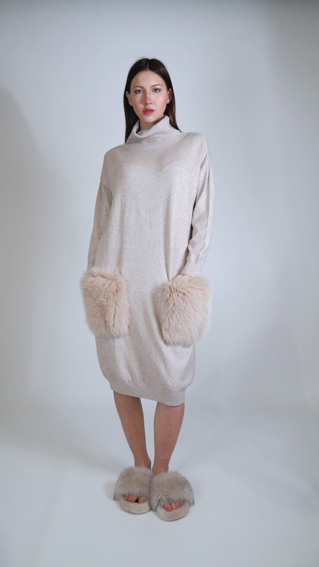 LONG DRESS - pockets in sand fox fur