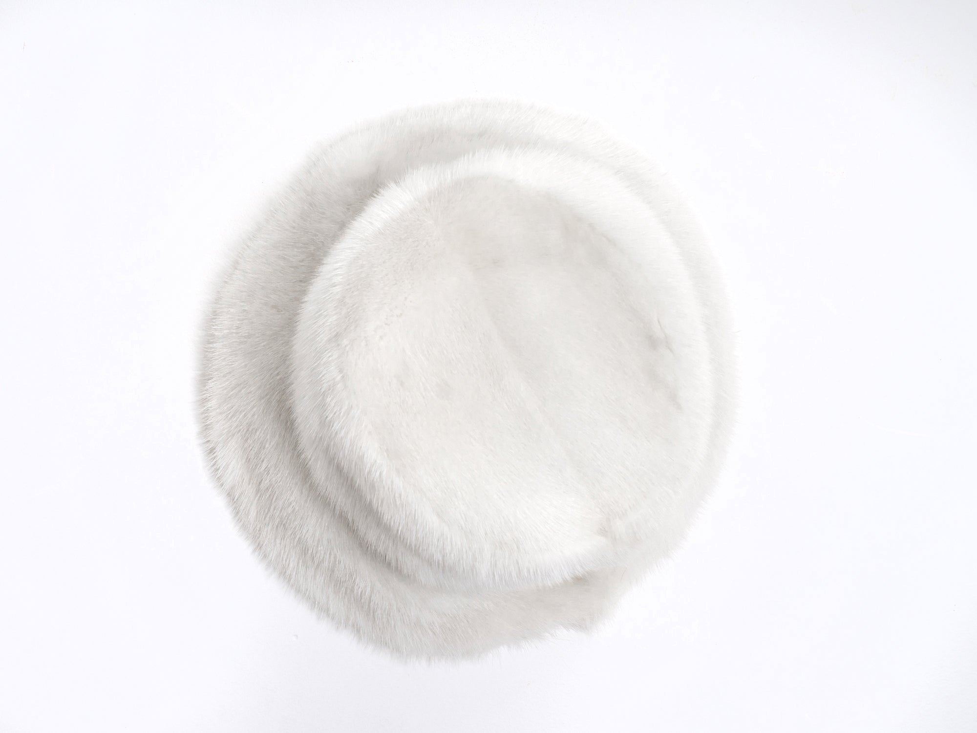 BUCKET HAT - in white mink