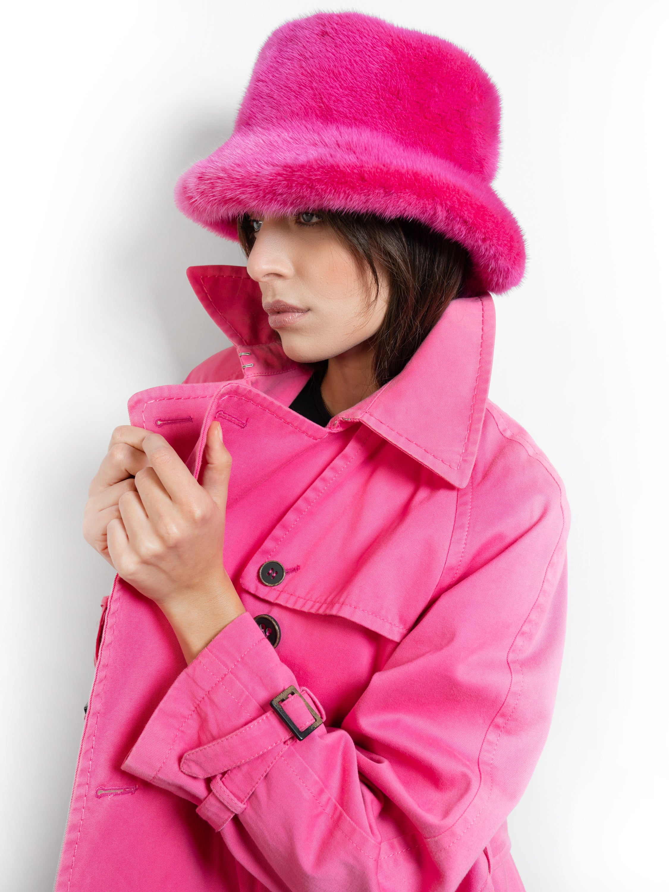 BUCKET HAT - in fuchsia mink