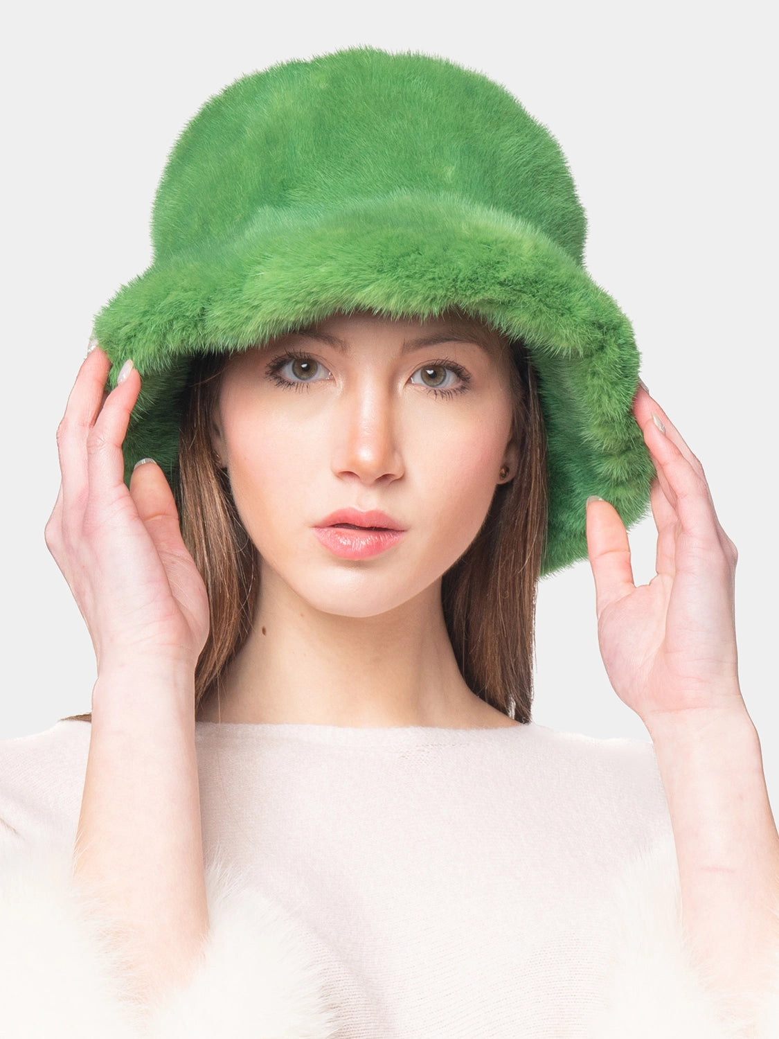 CAPPELLO BUCKET - in visone verde