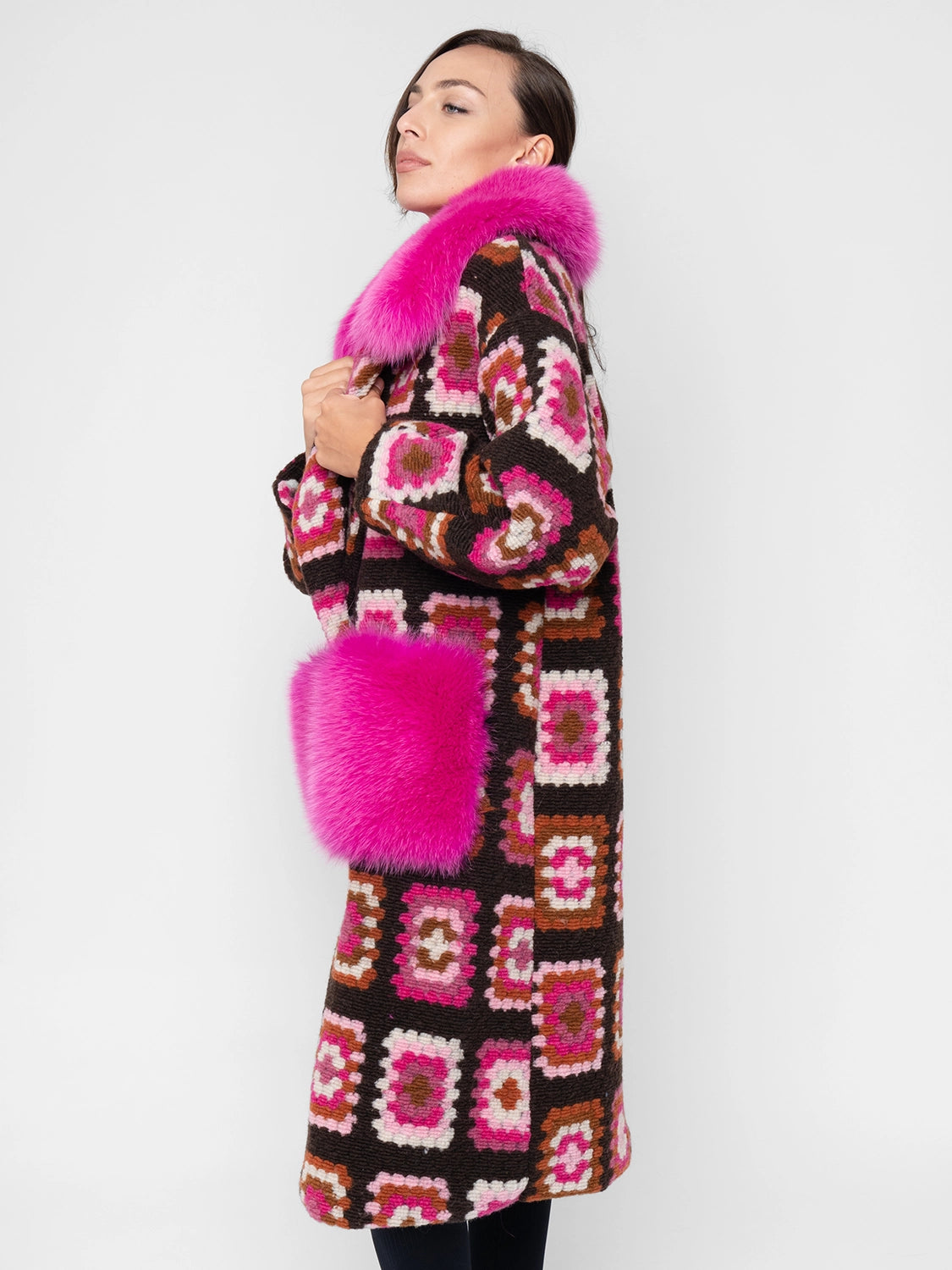 COAT - pockets and collar in fuchsia and brown fox fur