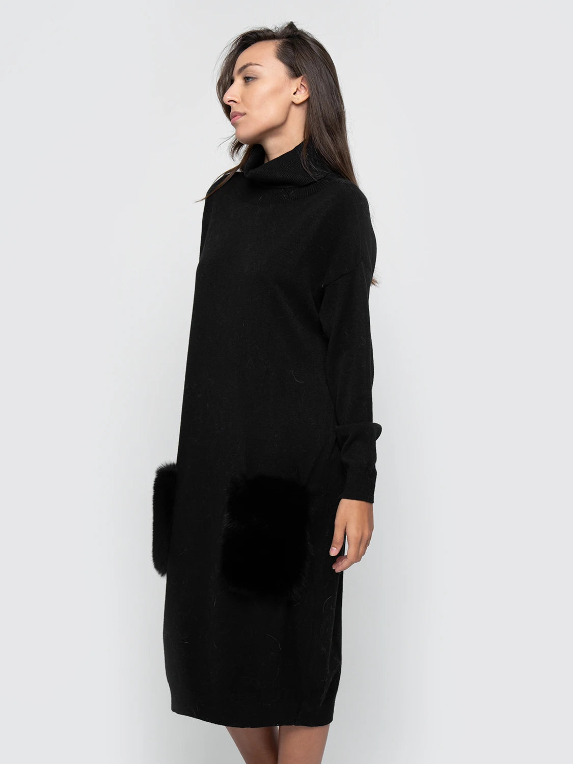 LONG DRESS - pockets in black fox fur