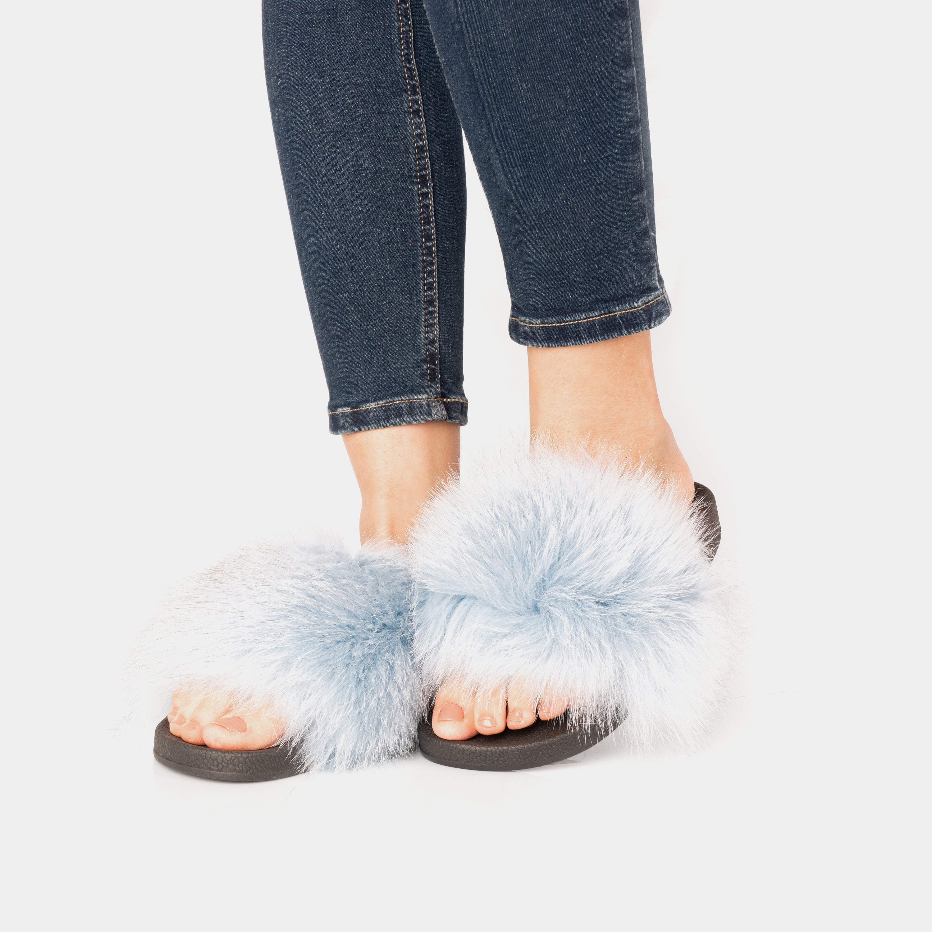 St. Moritz - Blue Fox Fur Slipper