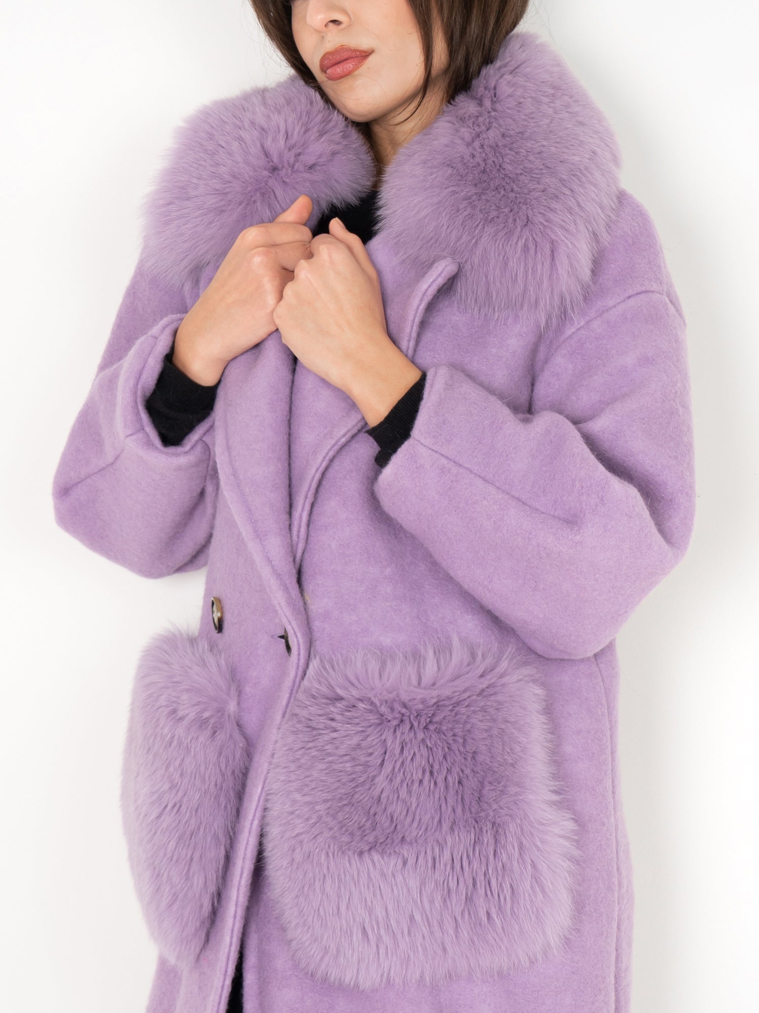 Coat Pockets And Collar In Lilac Fox