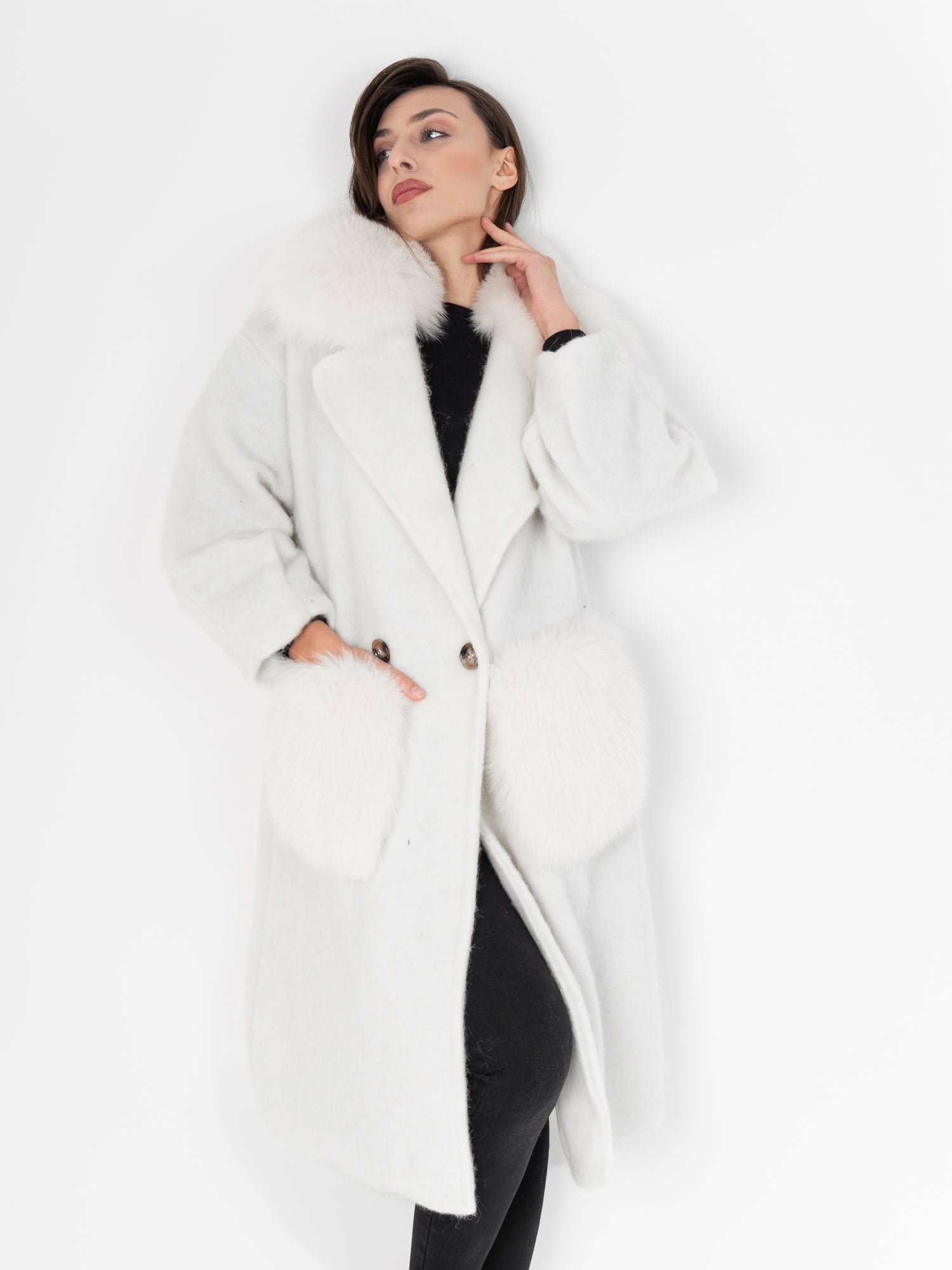 Coat Pockets And Collar In White Fox