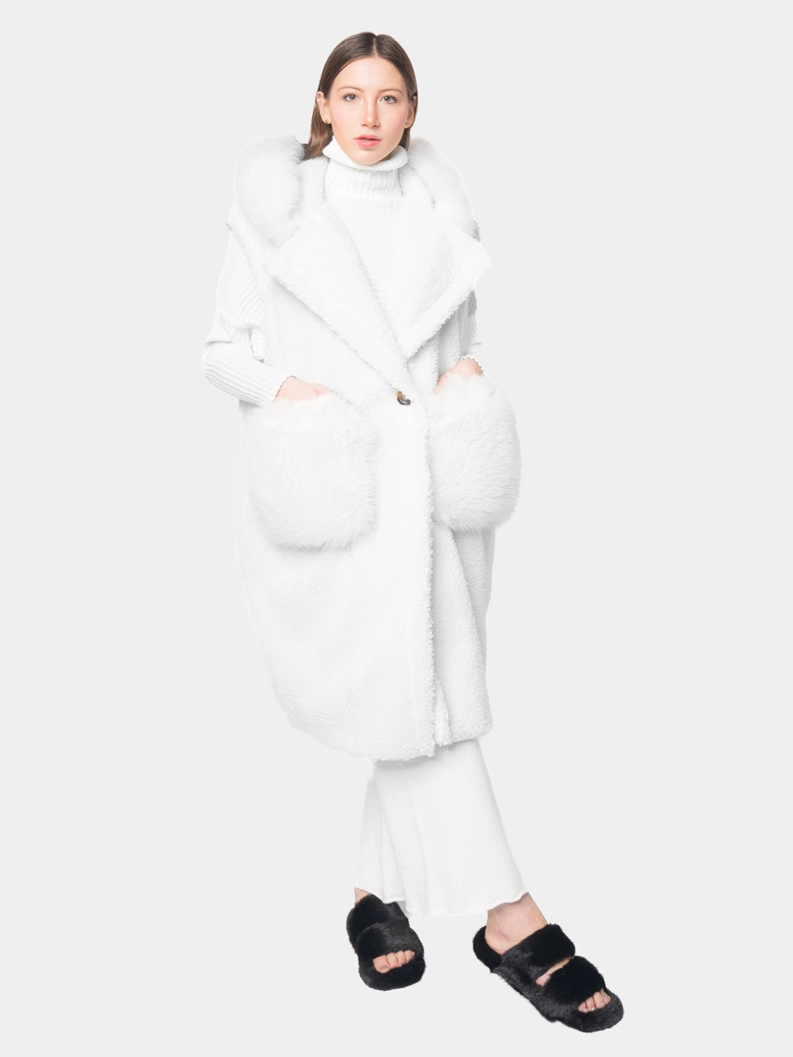 Sleeveless teddy with hood - white