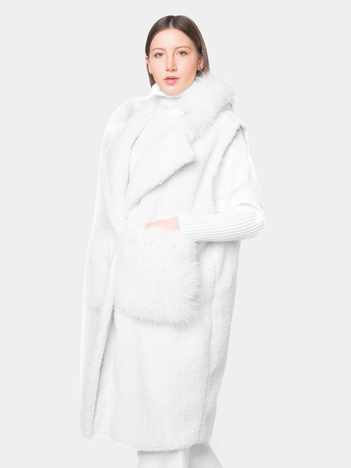 Sleeveless teddy with hood - white