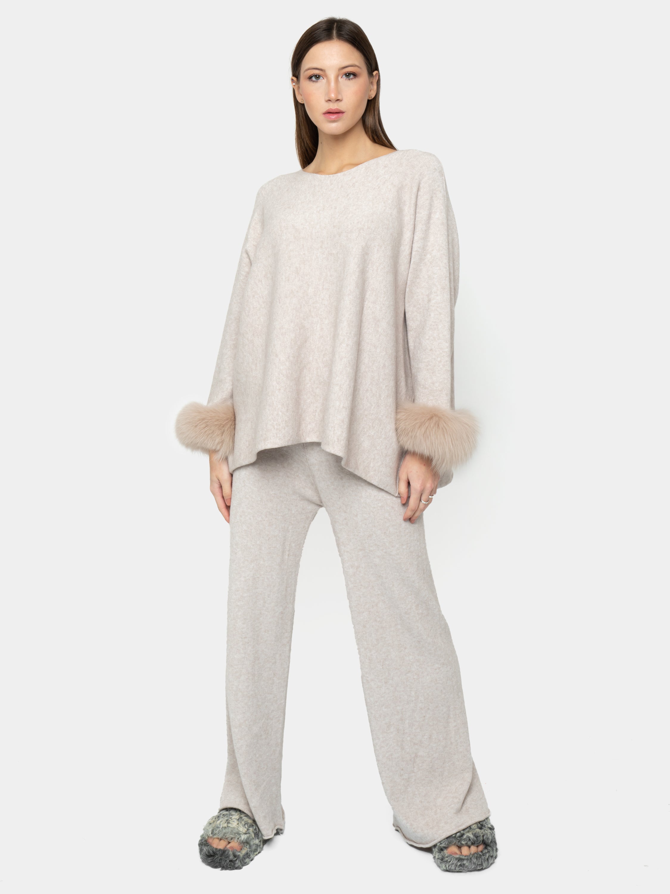 AMALFI - Viscose jumpsuit with sand fox fur cuffs