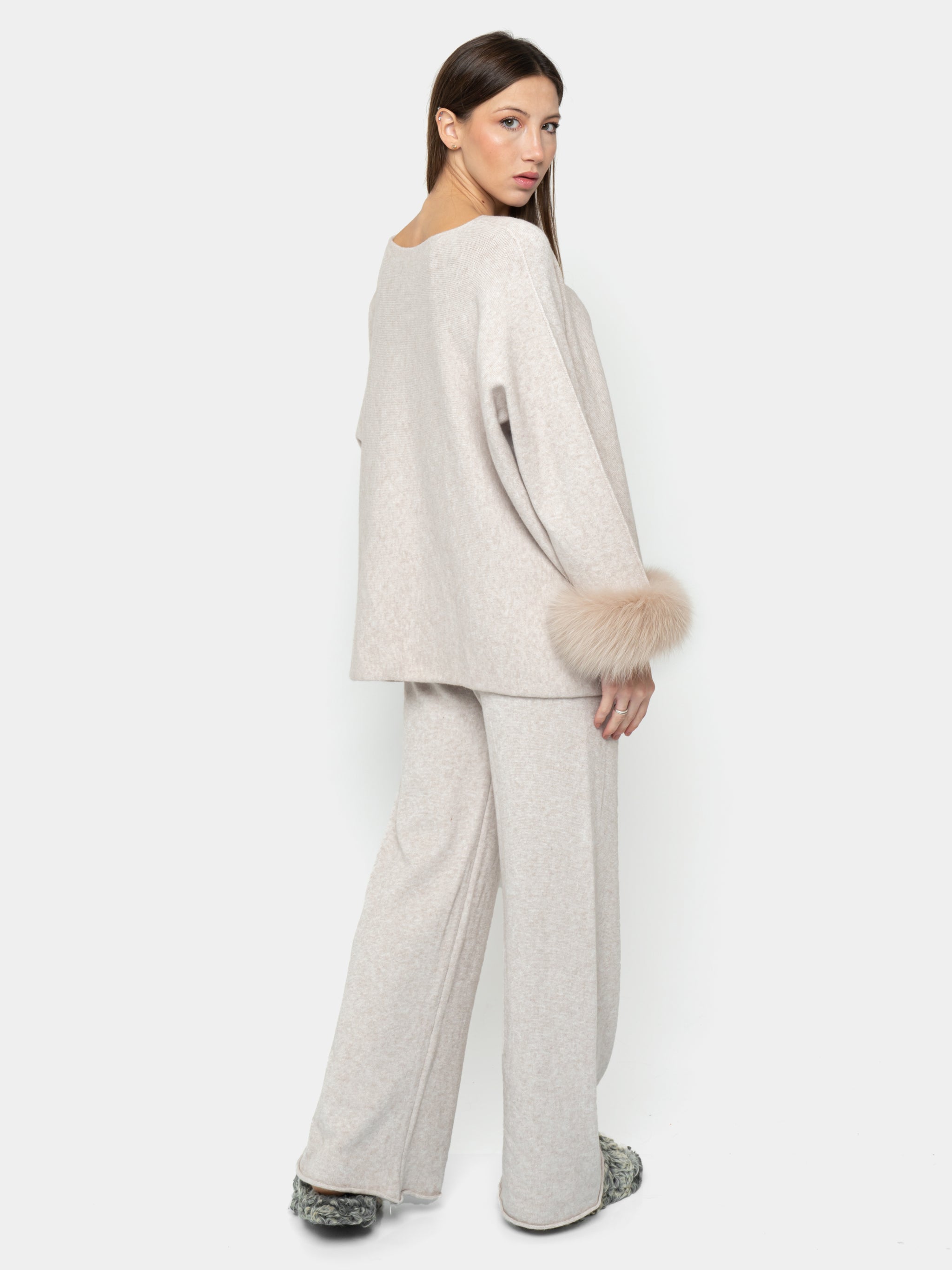 AMALFI - Viscose jumpsuit with sand fox fur cuffs