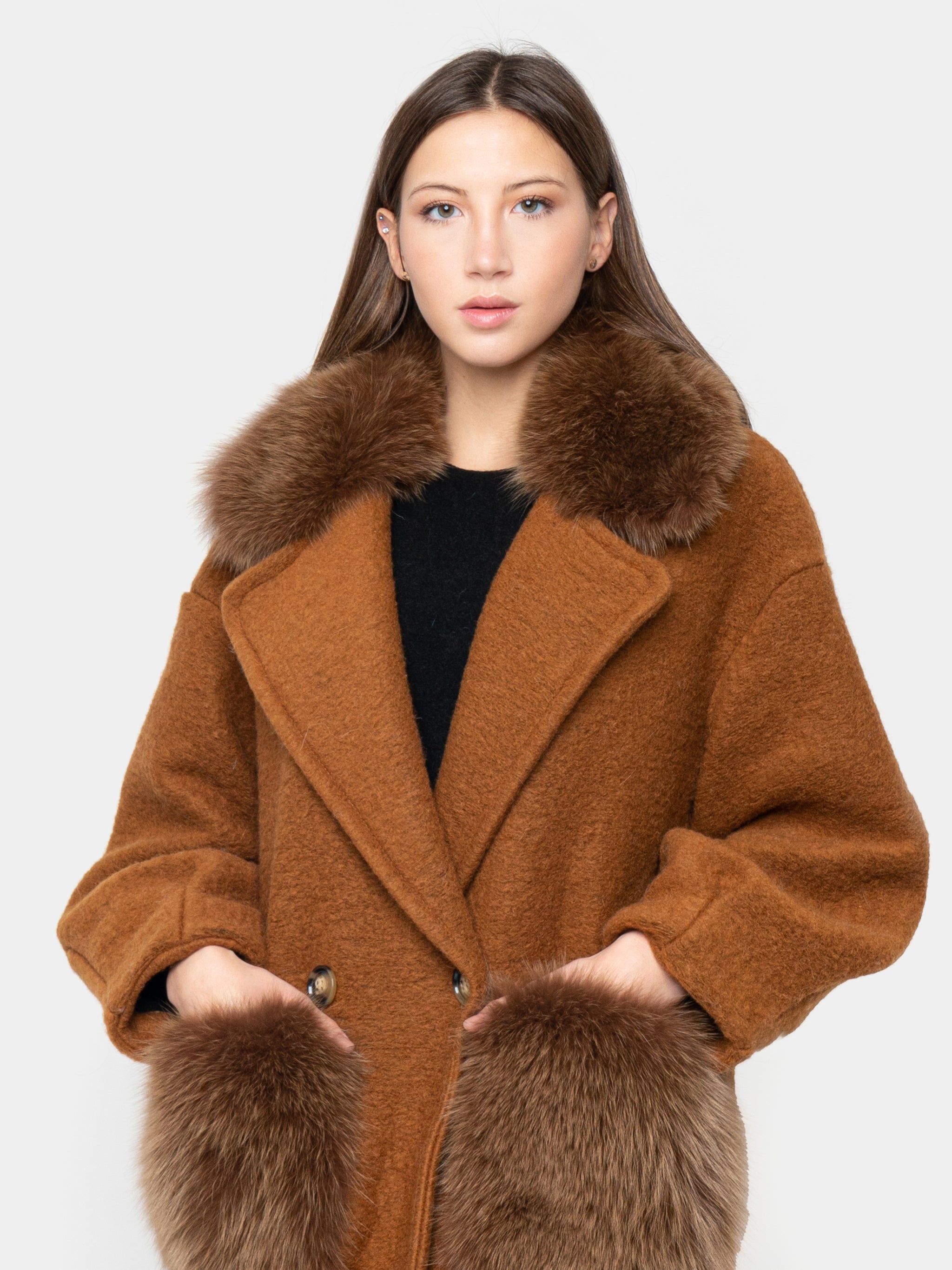 COAT - pockets and collar in brown fox